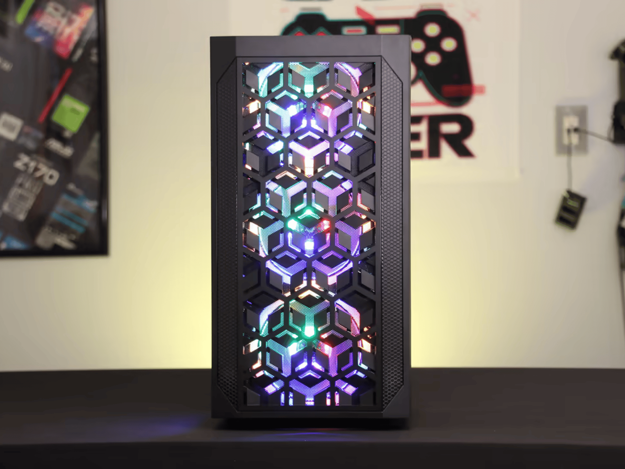Mid-Range RGB Gaming PC // Ryzen 5 3600 // GTX 980 Ti // 16GB RAM // 1TB NVMe SSD