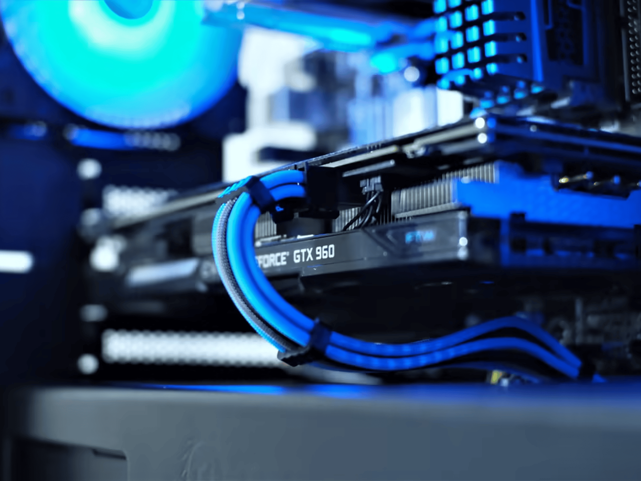 "CRYIN' CYAN" DESKTOP GAMING PC | AMD FX-8320 | EVGA GeForce GTX 960 | Corsair Vengeance 16GB