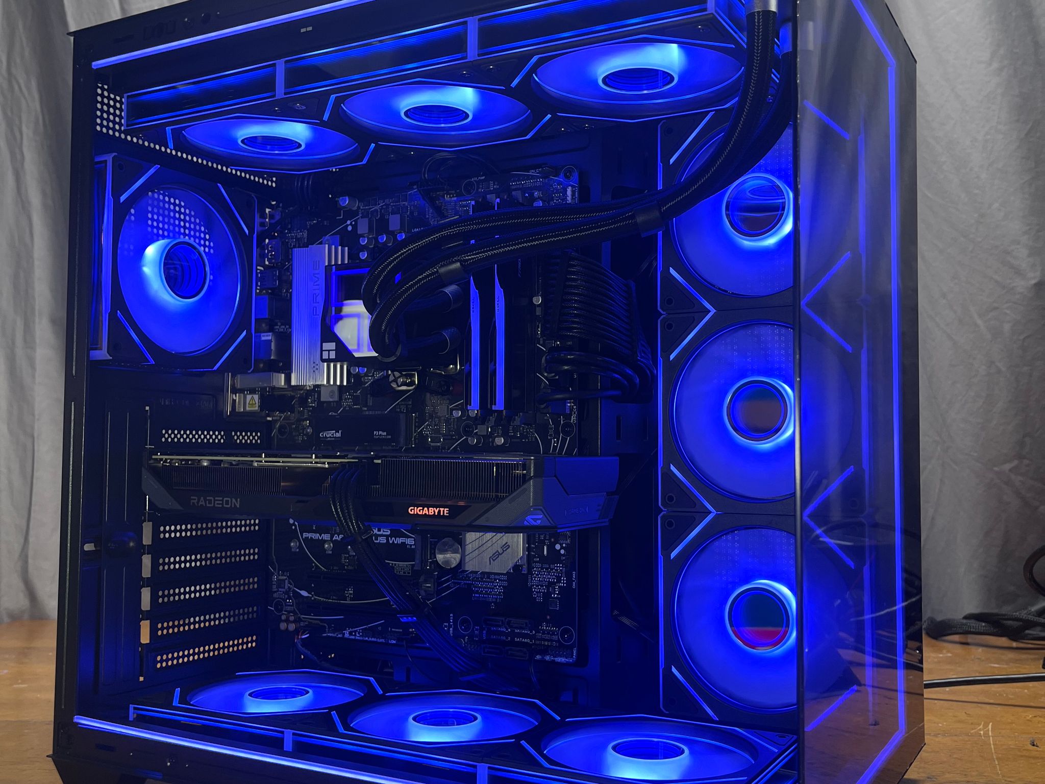 RX 9060 XT 16GB | Ryzen 5 7600 | 32GB RAM | Gaming PC