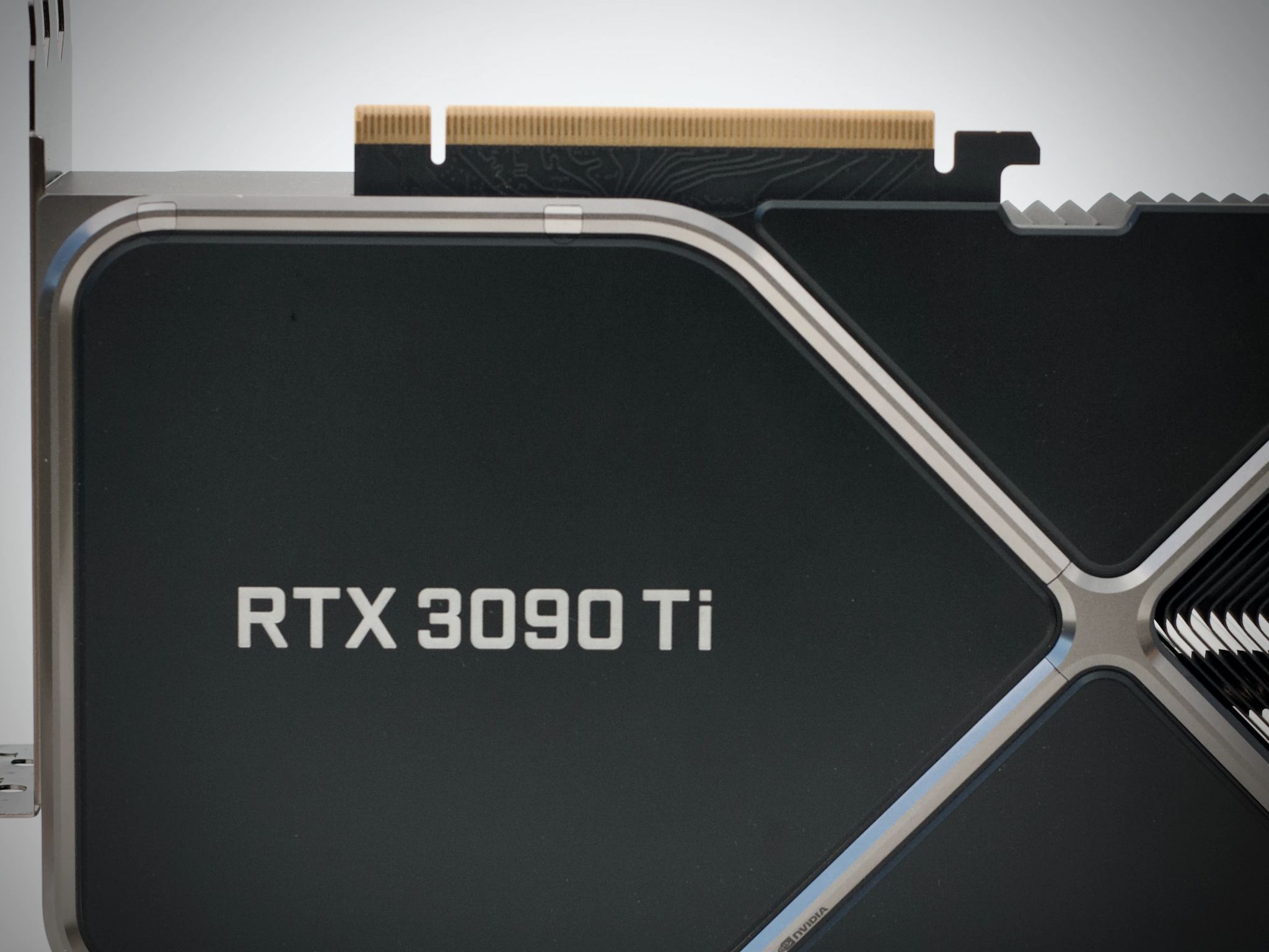 NVIDIA GeForce RTX 3090 Ti Founders Edition 24GB GDDR6X — Excellent Condition