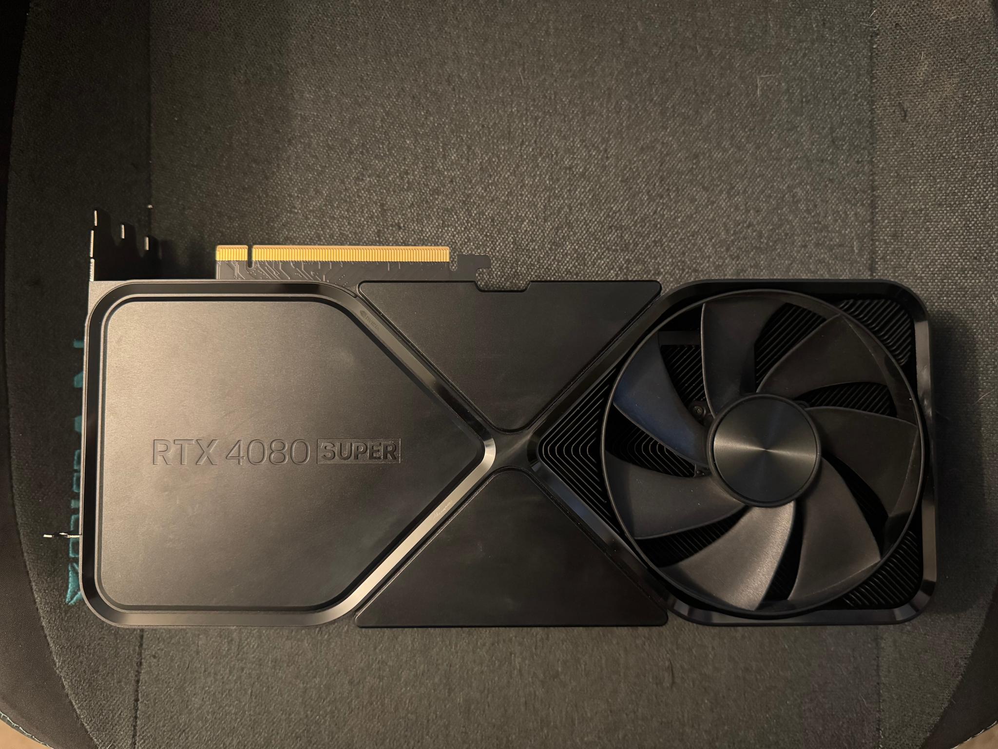 NVIDIA GeForce RTX 4080 SUPER Founders Edition
