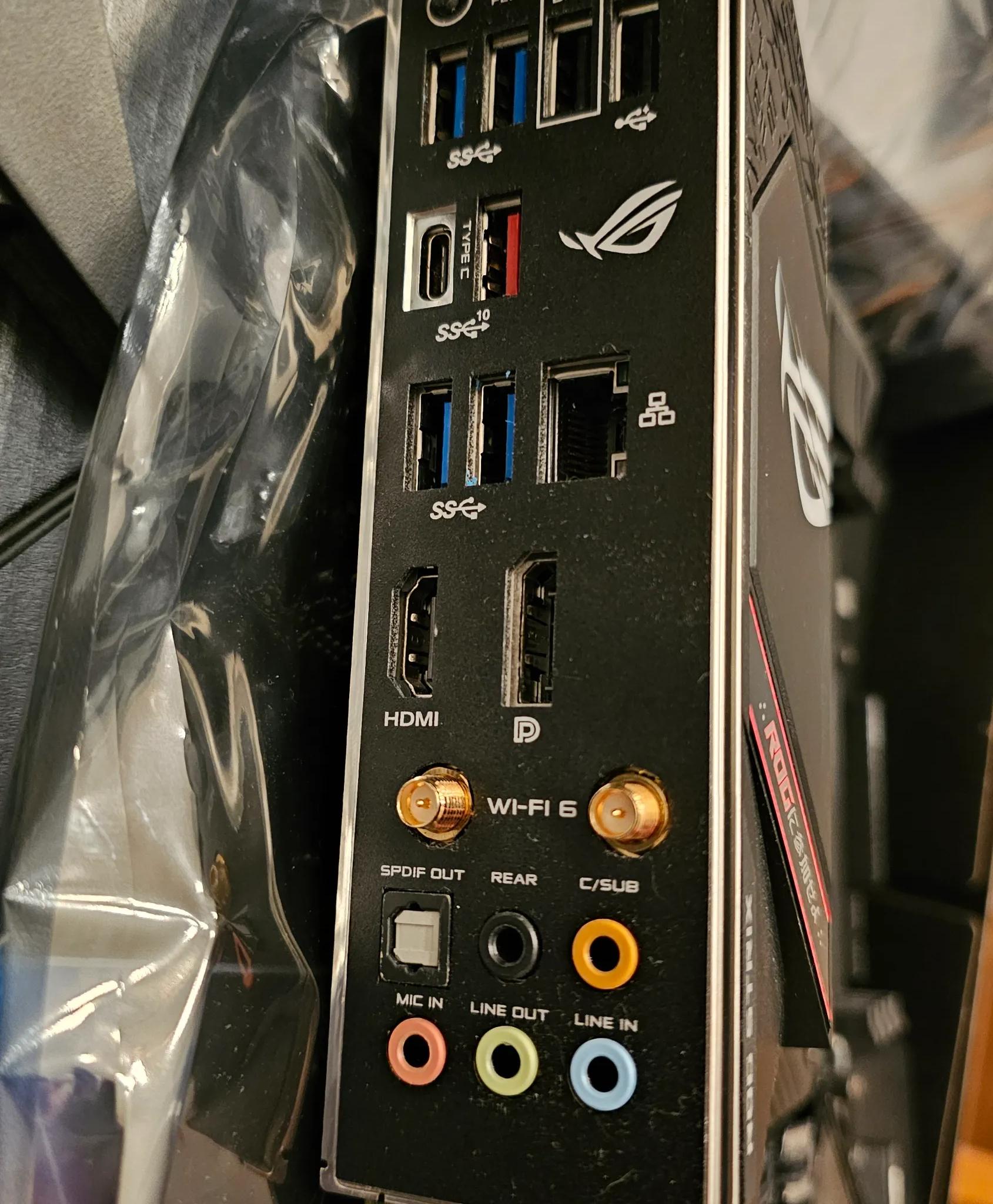 Ryzen 5600x w/ Asus ROG B550-F Gaming WIFI MOBO+32GB DDR4 3600 RAM+Hyper 212 EVO RGB Cooler+500G SSD