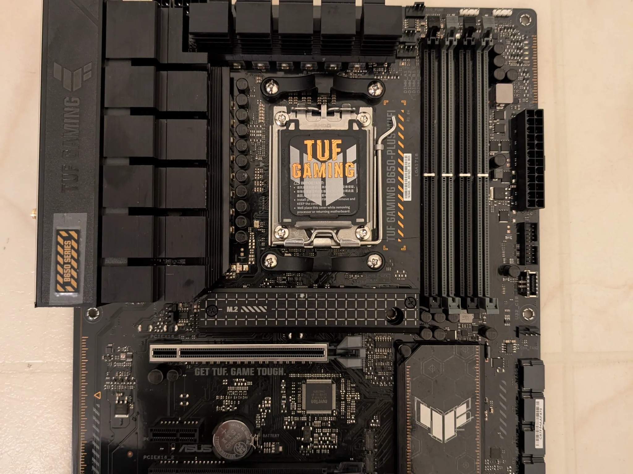 ASUS TUF GAMING B650-PLUS WIFI AM5, ATX motherboard, PCIe® 5.0 M.2 , DDR5