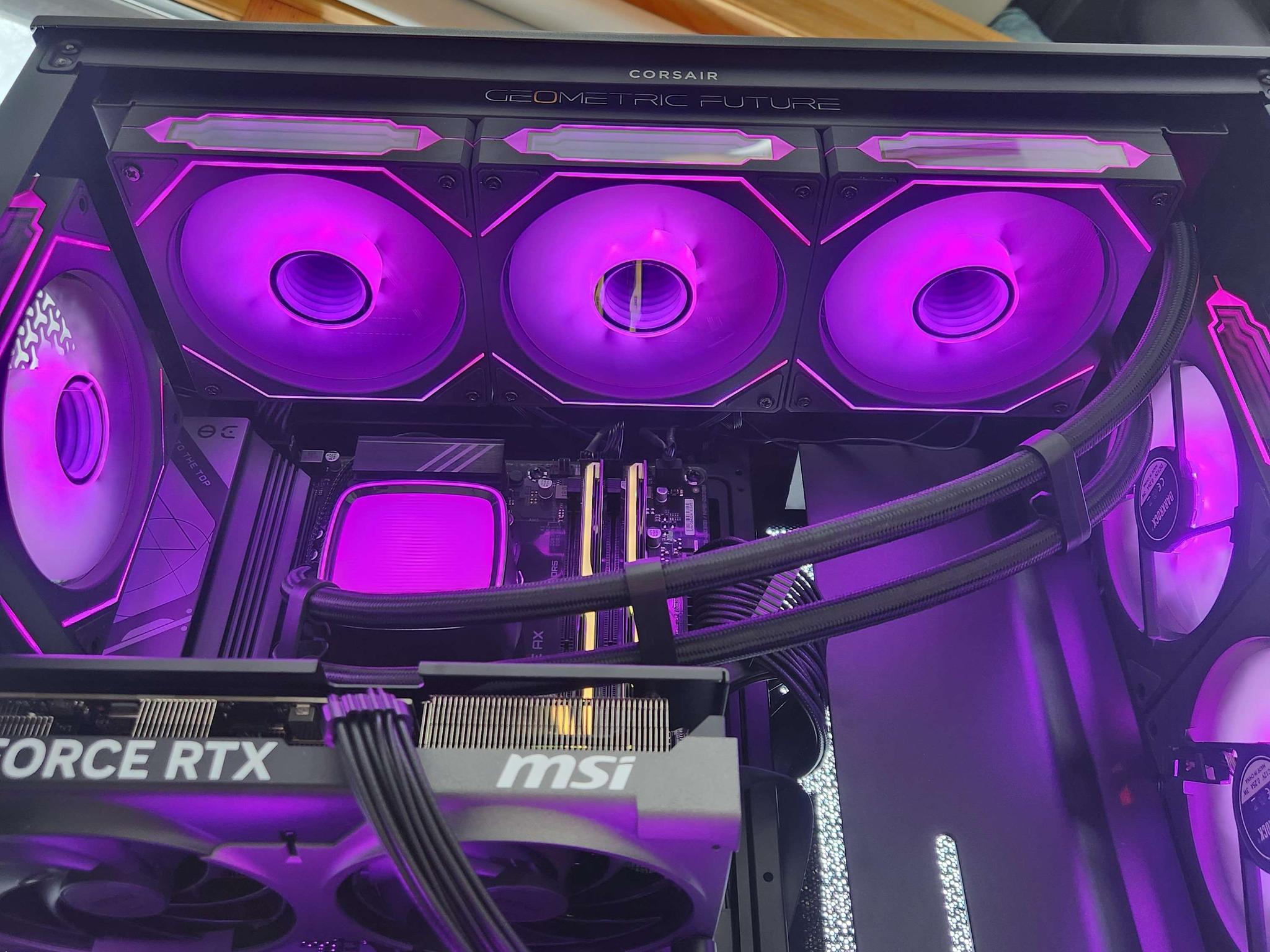 🍀RTX 5070 | Ryzen 7 7700X | 32GB DDR5 | 2TB NVMe | WiFi | Windows 11