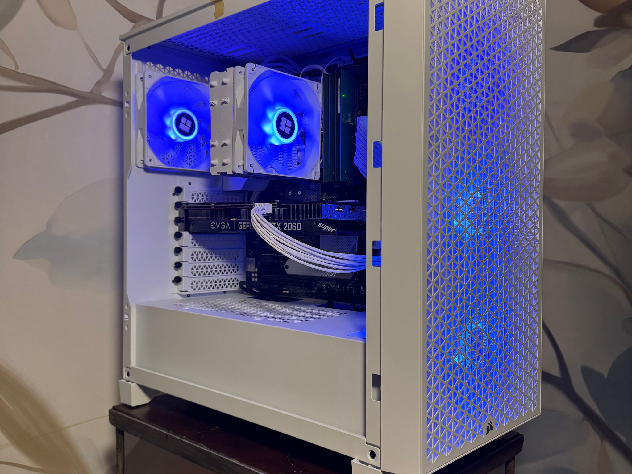 ❄️ Stormtrooper Build | RTX 2060 Super | i5-8400 | 32GB RAM | 1.5TB PC