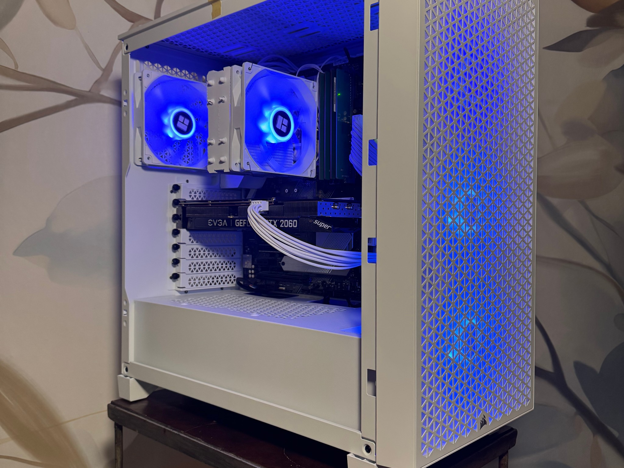 ❄️ Stormtrooper Build | RTX 2060 Super | i5-8400 | 32GB RAM | 1.5TB PC
