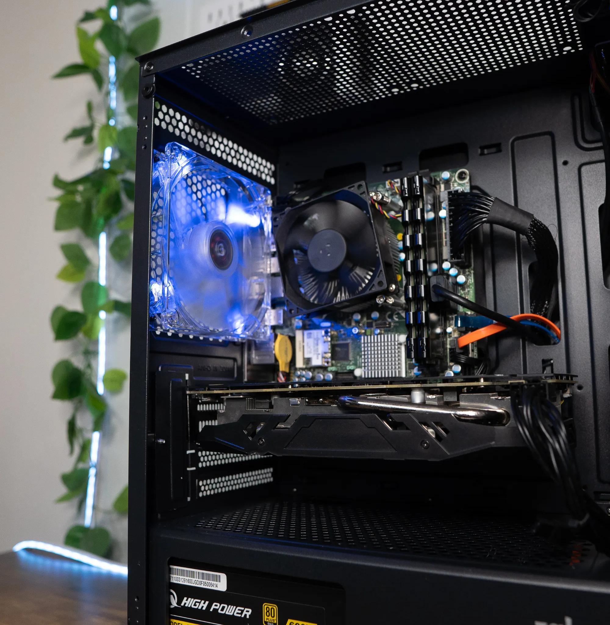 ❄️🌨  BUDGET - BO6 Ready GAMING PC ❄️🌨 | PowerColor RX 580 8GB | INTEL i7 4790 | 16GB RAM | 1.25TB