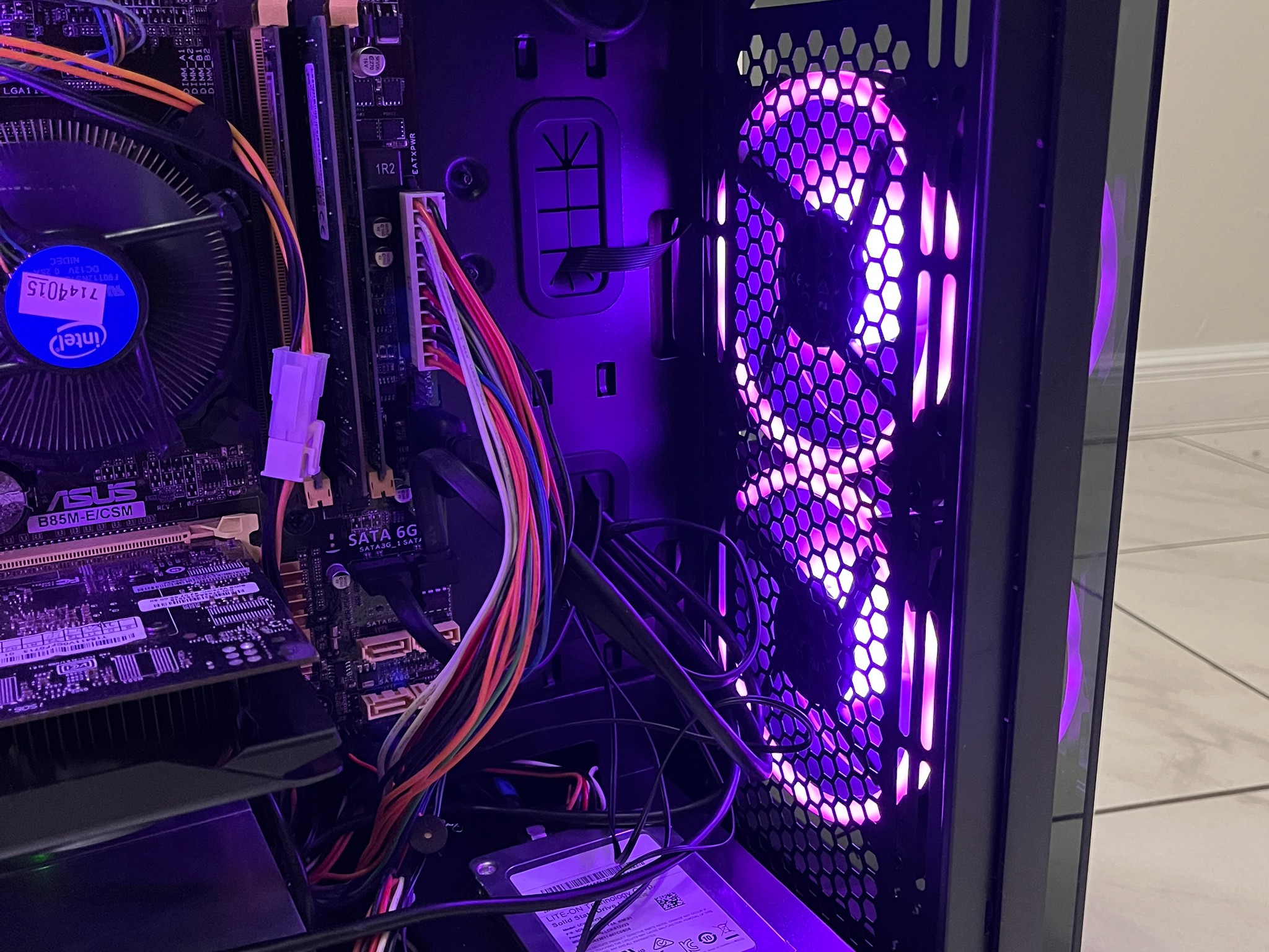 Super Budget Gaming PC - Intel i7-4790, NVIDIA GTX 750 Ti, 16GB RAM, 628GB Storage, w/ Wi-Fi & BT