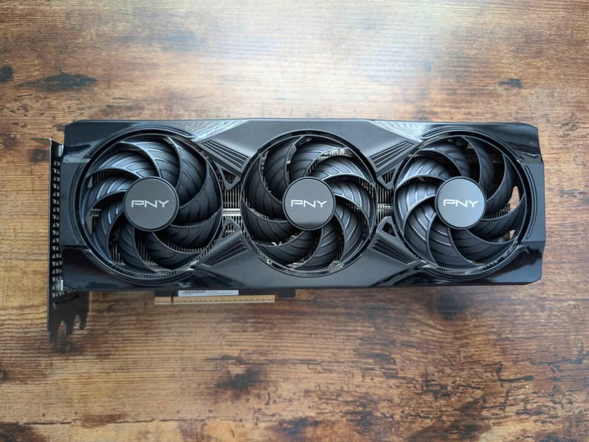 PNY GeForce RTX 5070 Ti OC Triple Fan