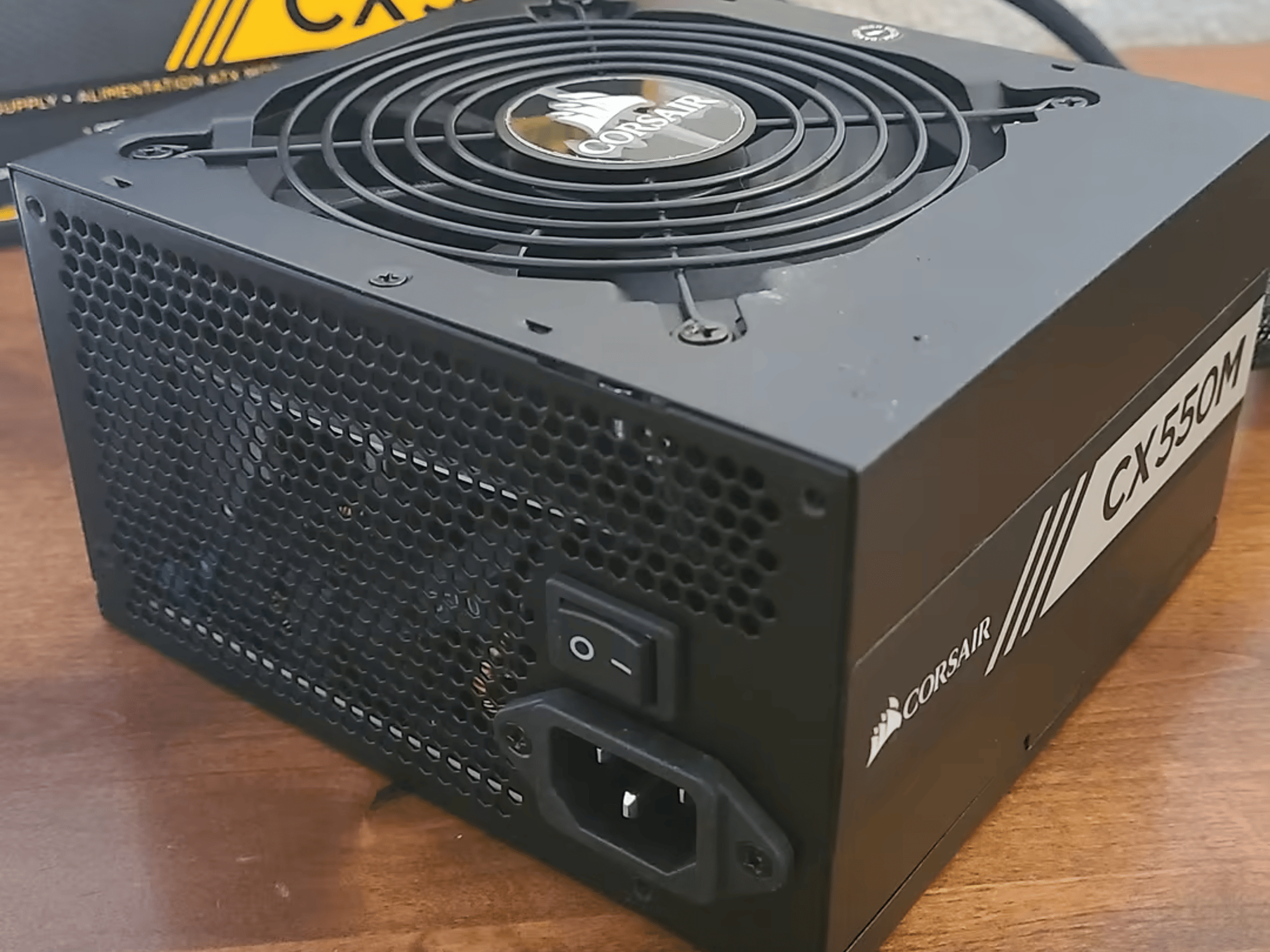 Corsair CX550M 80 plus bronze ATX semi-modular CXM series Power Supply