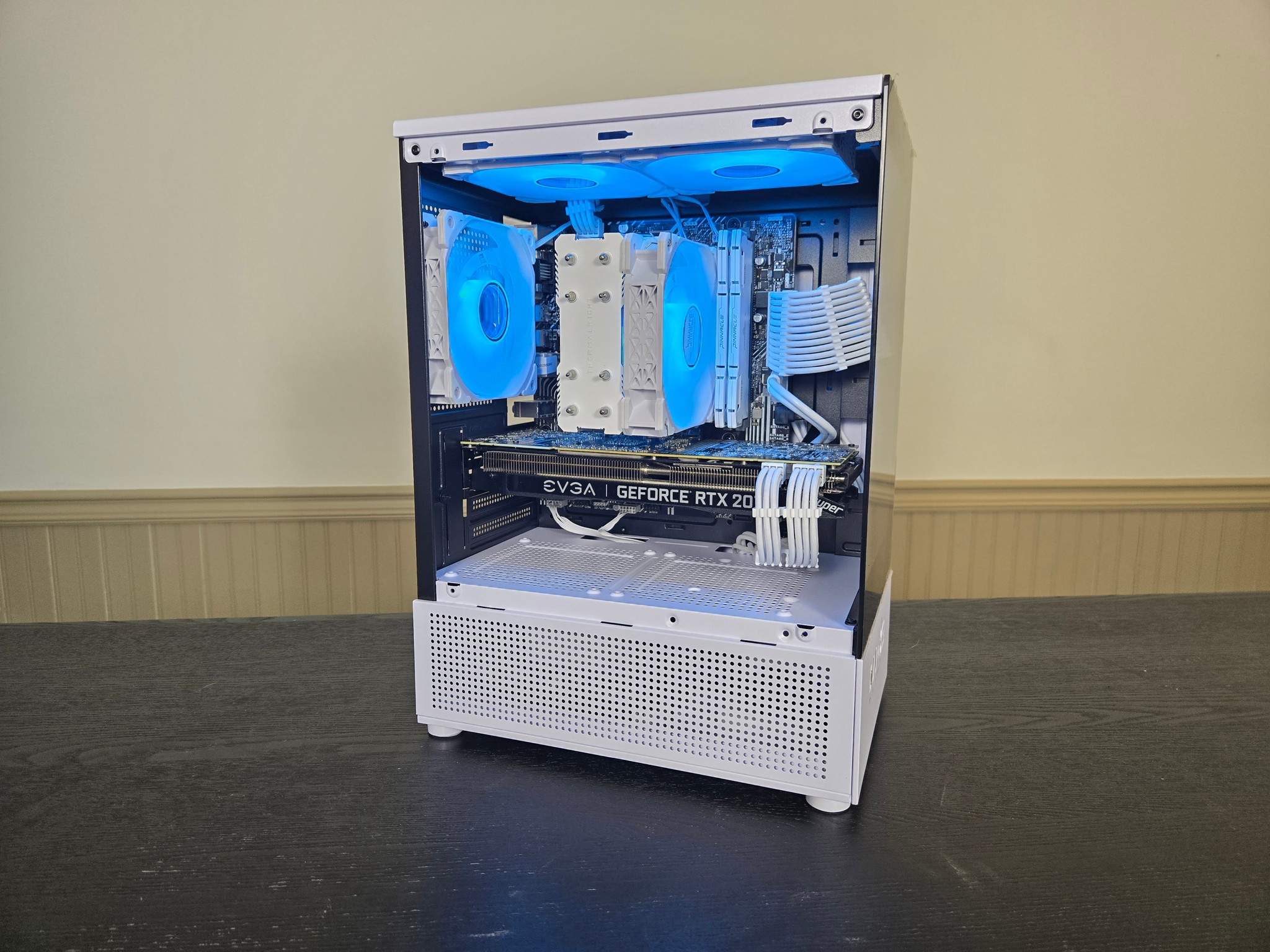 RTX 2070 Super| Intel i5 10400F | 16gb DDR4 | 512gb SSD⚡