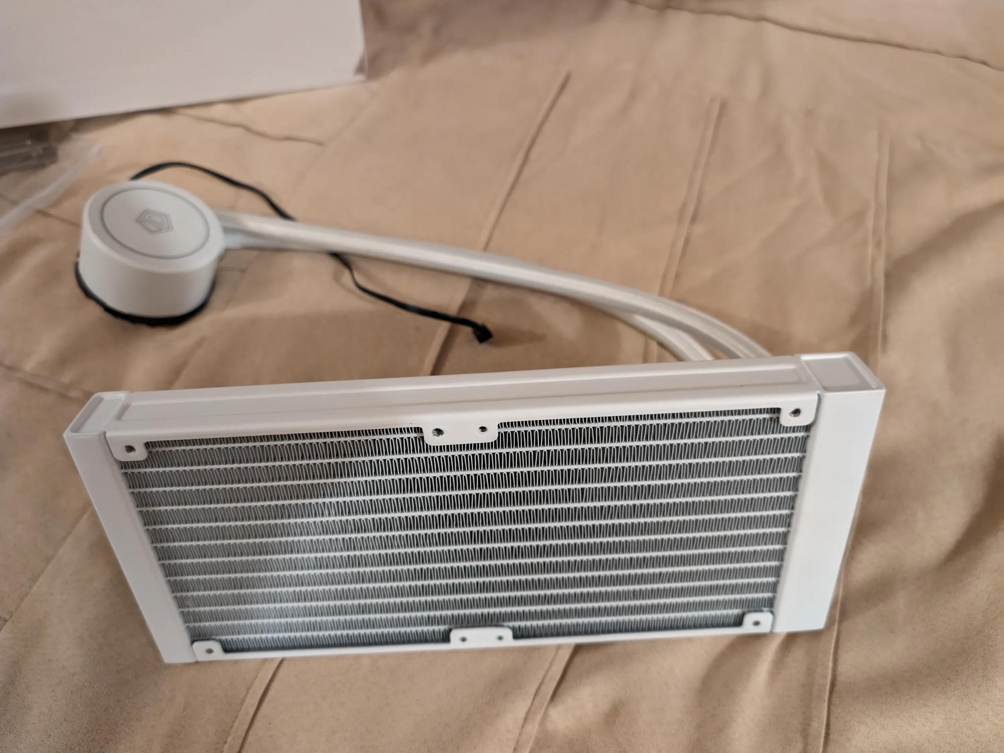 ID Cooler 240 AIO White