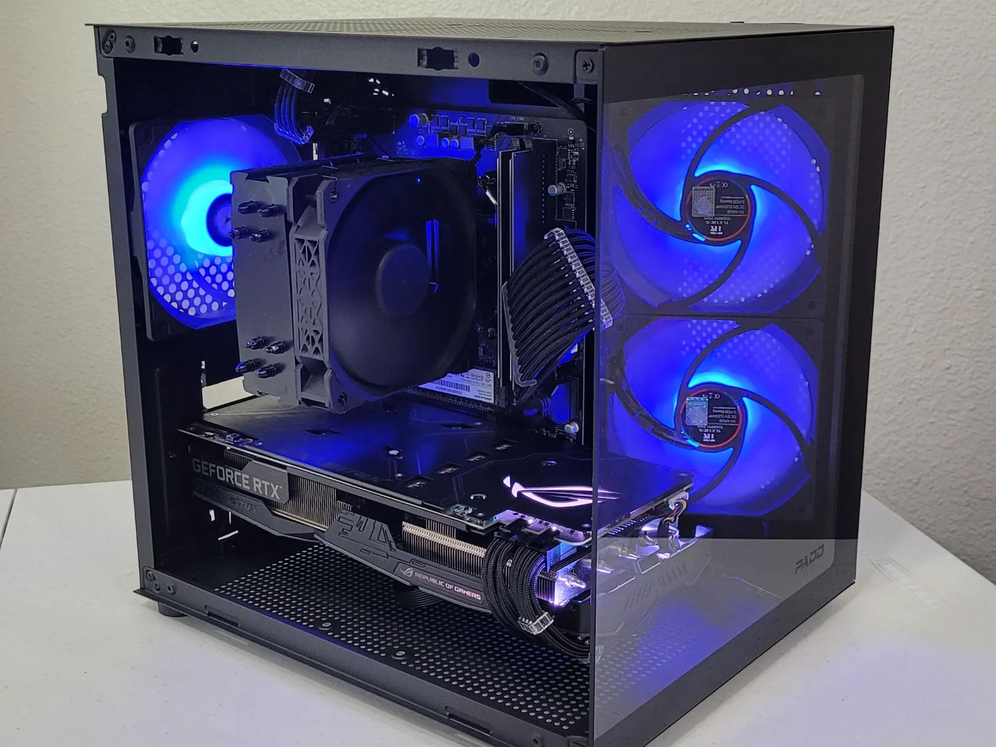 Black Gaming PC (Ryzen 5 2600X + RTX 2060 + 16GB RAM + 1TB SSD + Wifi)