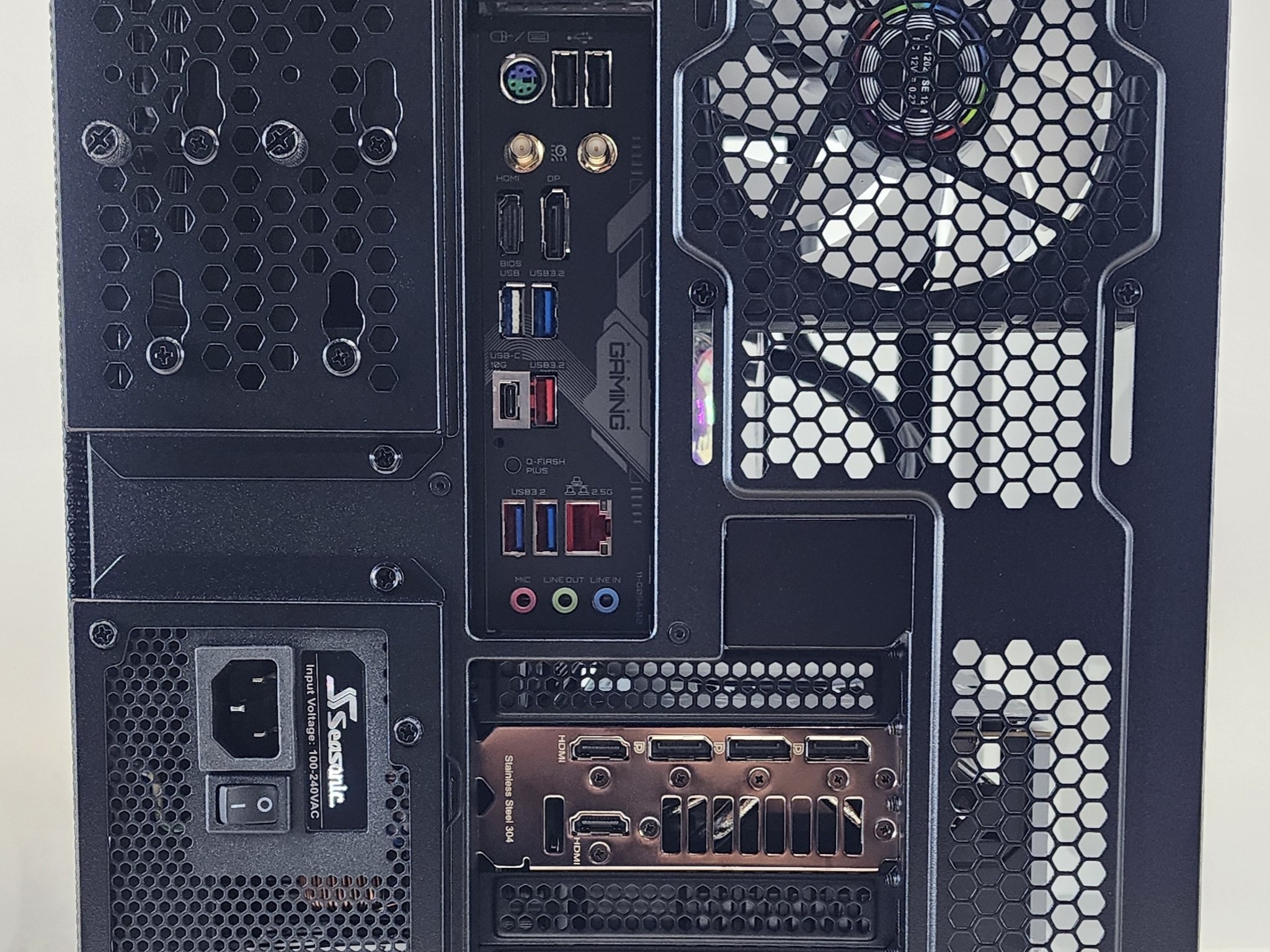 Gaming PC Ryzen 7 9800X3D 32GB RAM 2TB SSD RTX 4080 16GB Windows 11 Computer