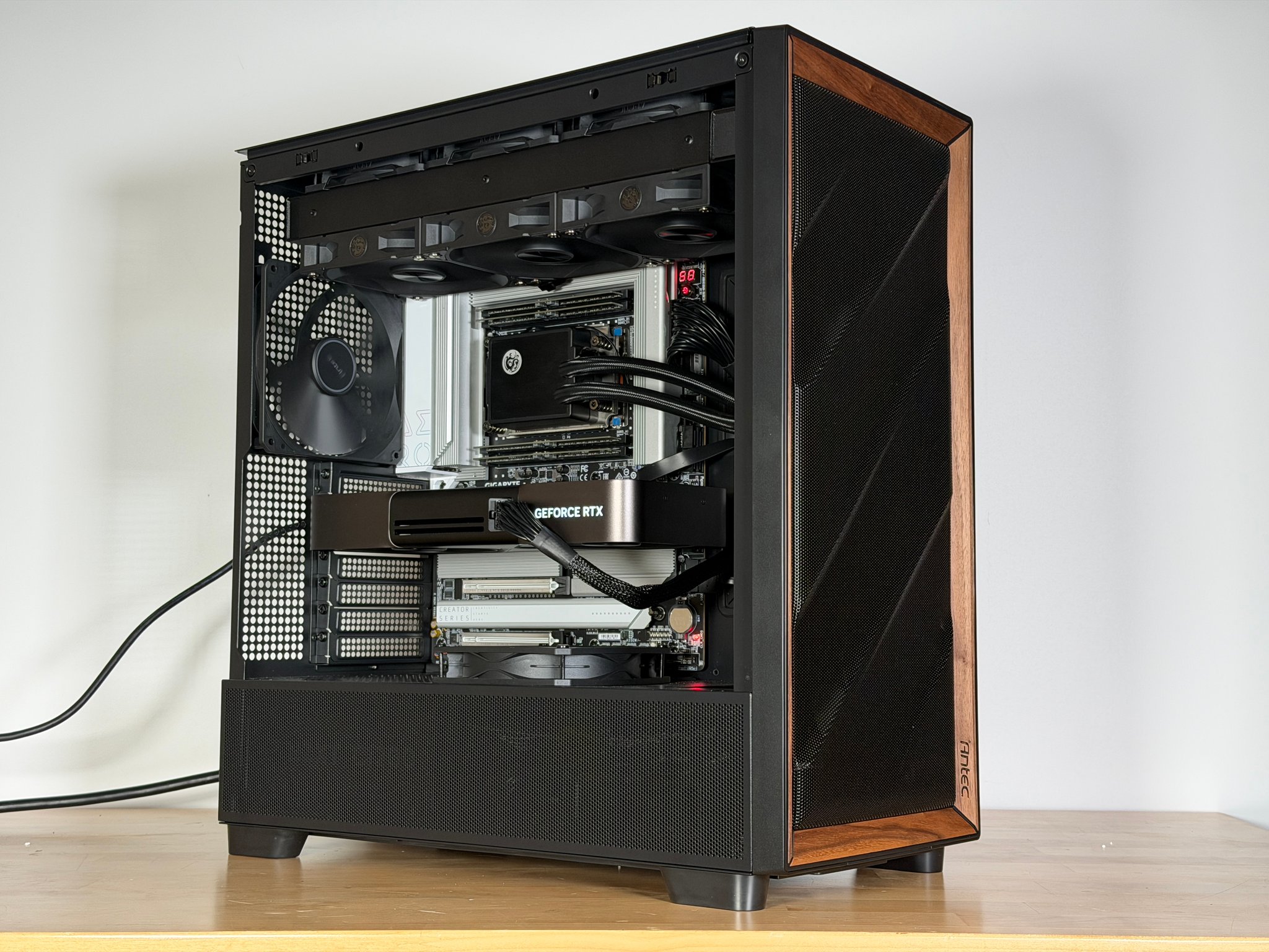 Threadripper 9960x/ RTX 5090FE AI Workstation PC