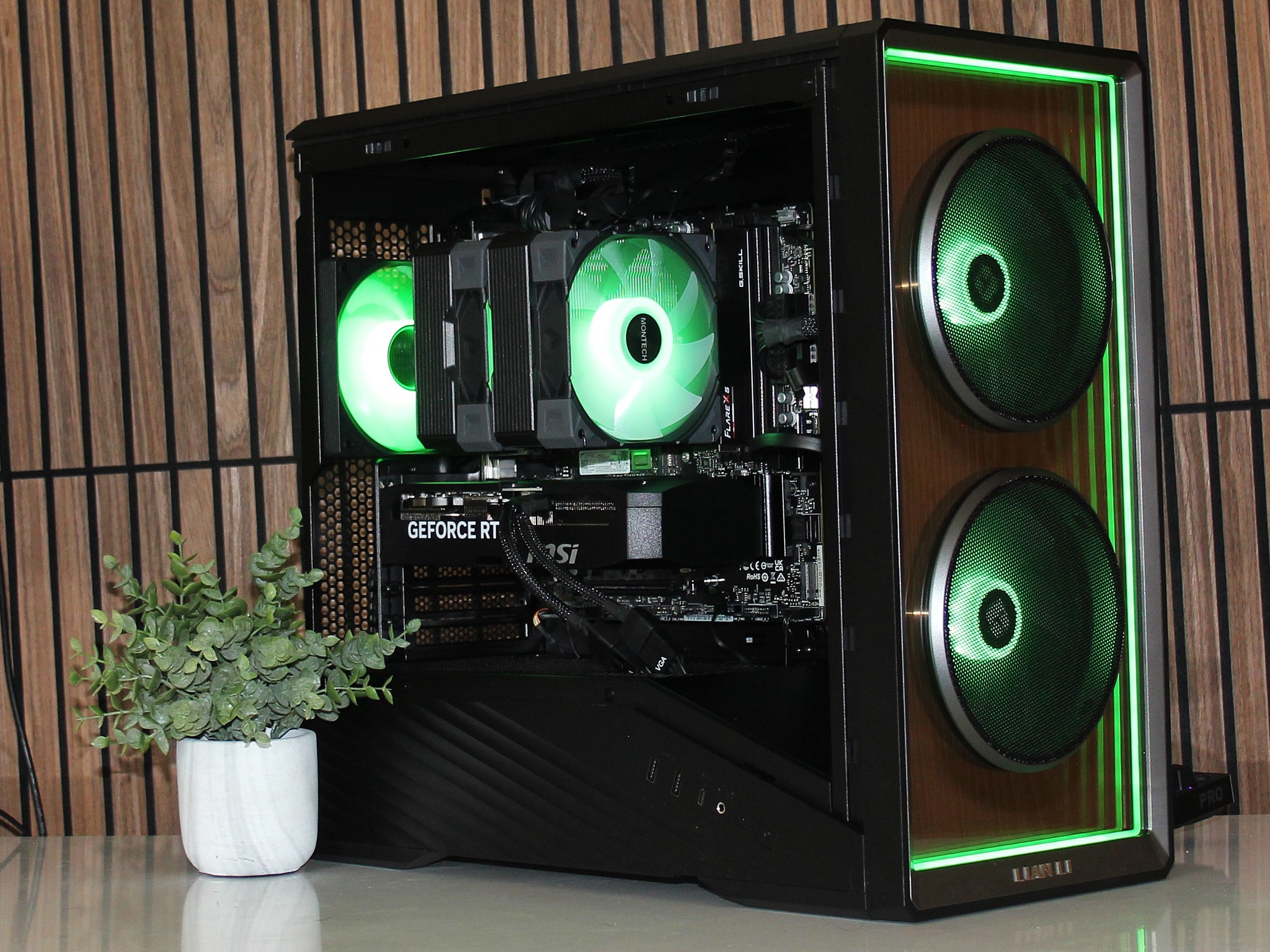 RTX 5070 12GB | 7500X3D | DDR5 | NVME  | Lian LI  | Windows 11 | WIFI | 750W GOLD