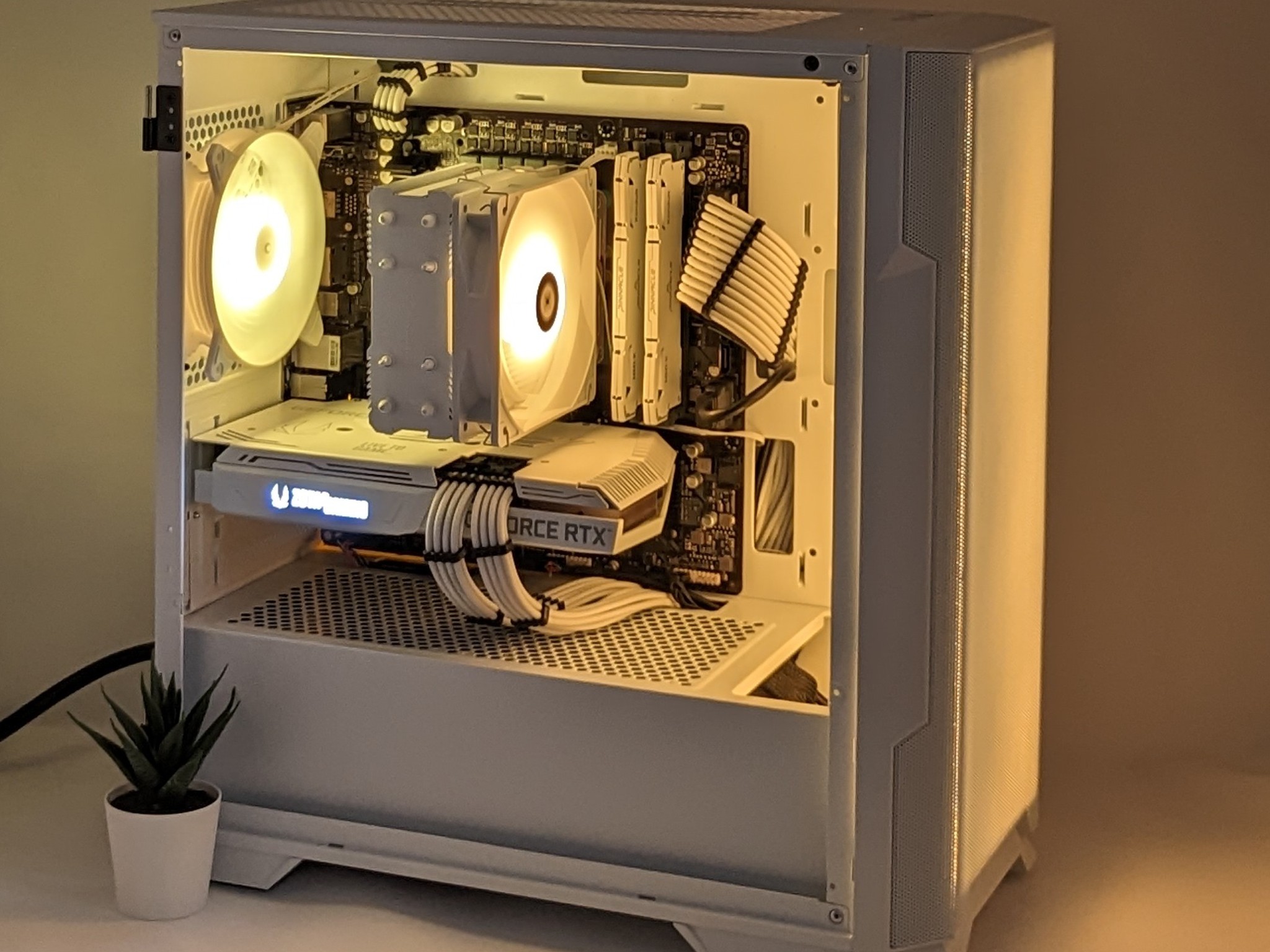 Glacier Legend | Nvidia RTX 3060 | Intel i3-13100f | 16gb RAM | MSI M461 1TB Gen 4 NVMe SSD