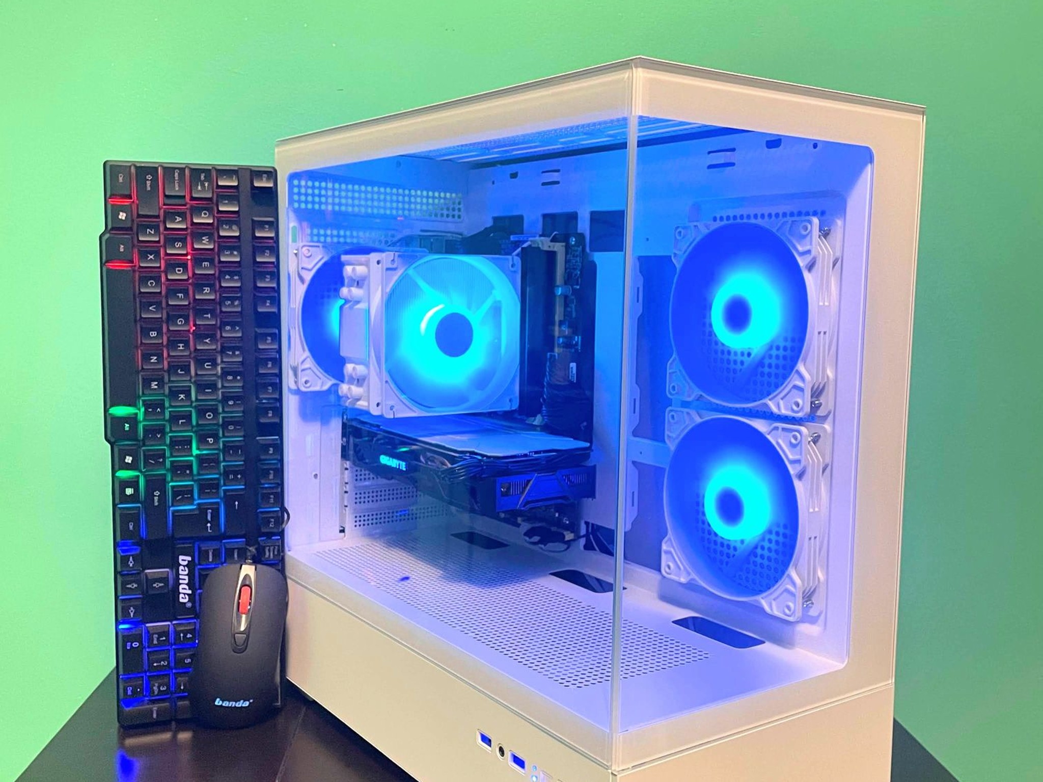 Custom White Glass Gaming PC | Intel i7 / AMD RX580 / 8GB / 1.1TB Win 11 Pro + Wi-Fi