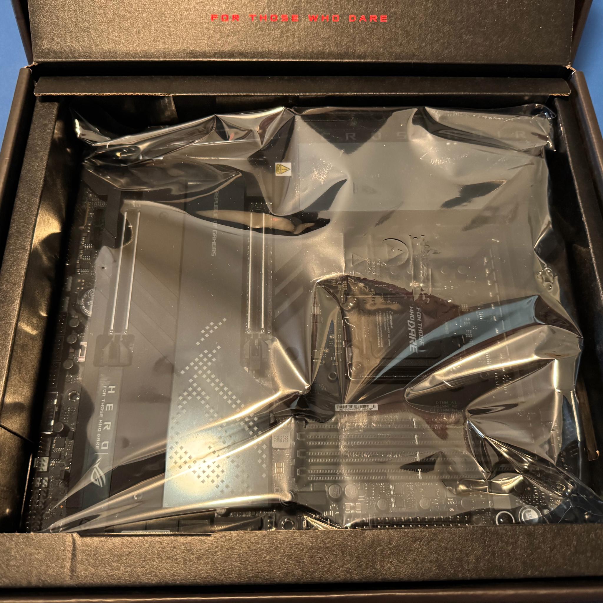 ROG Crosshair X670E Hero (Used - RMA)