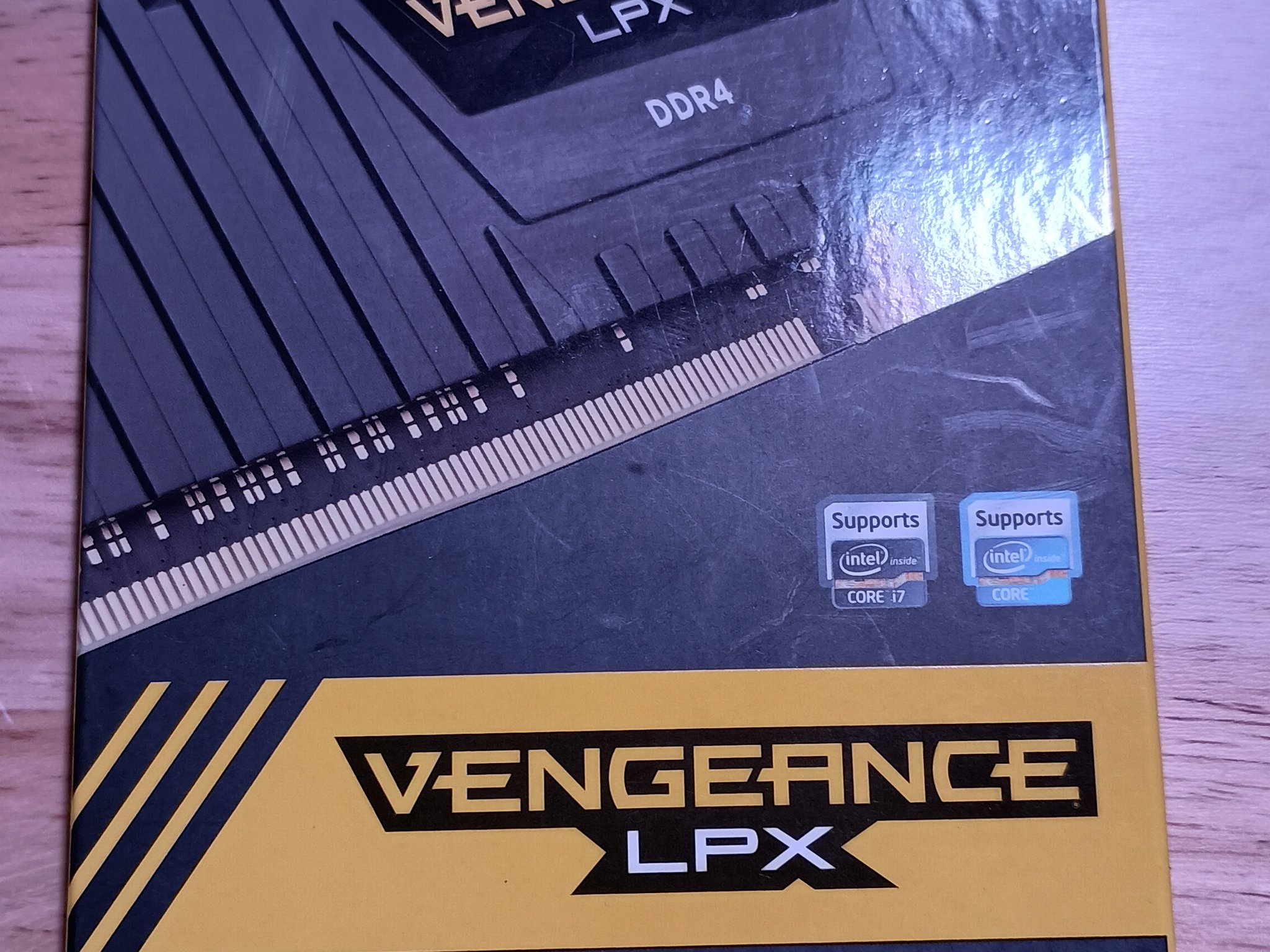 16gb DDR4 3200mhz - Corsair Vengeance LPX memory kit, 16gb (2x 8gb) 3200mhz C16