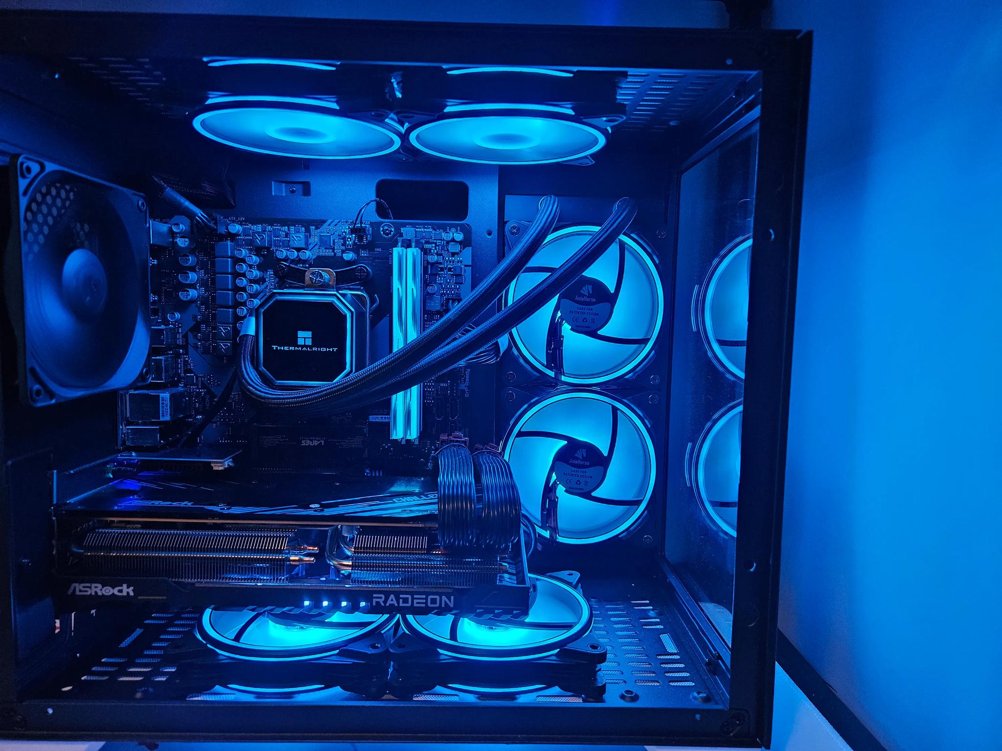 Demo unit sale! Liquid cooled Ryzen 9 7900x / 64GB DDR5 / 1TB SSD / RX 7800 XT 16GB