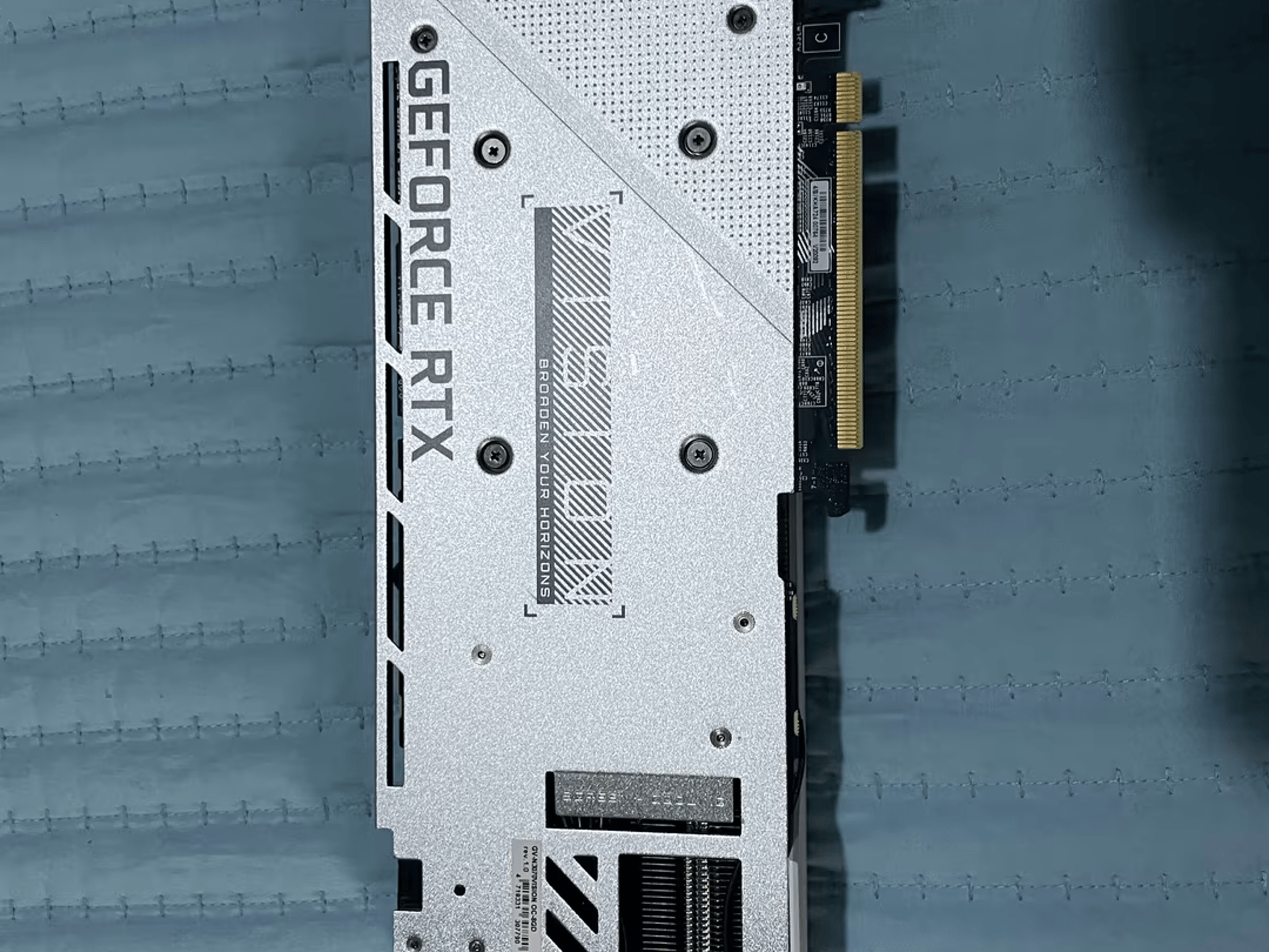 Gigabyte RTX 3070 Vision (White)