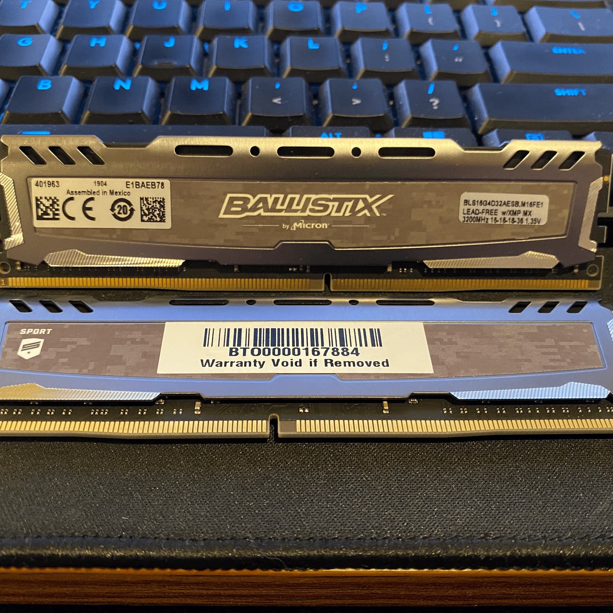 Crucial Ballistix Sport 32GB (2x16GB) DDR4-3200 CL16 Kit