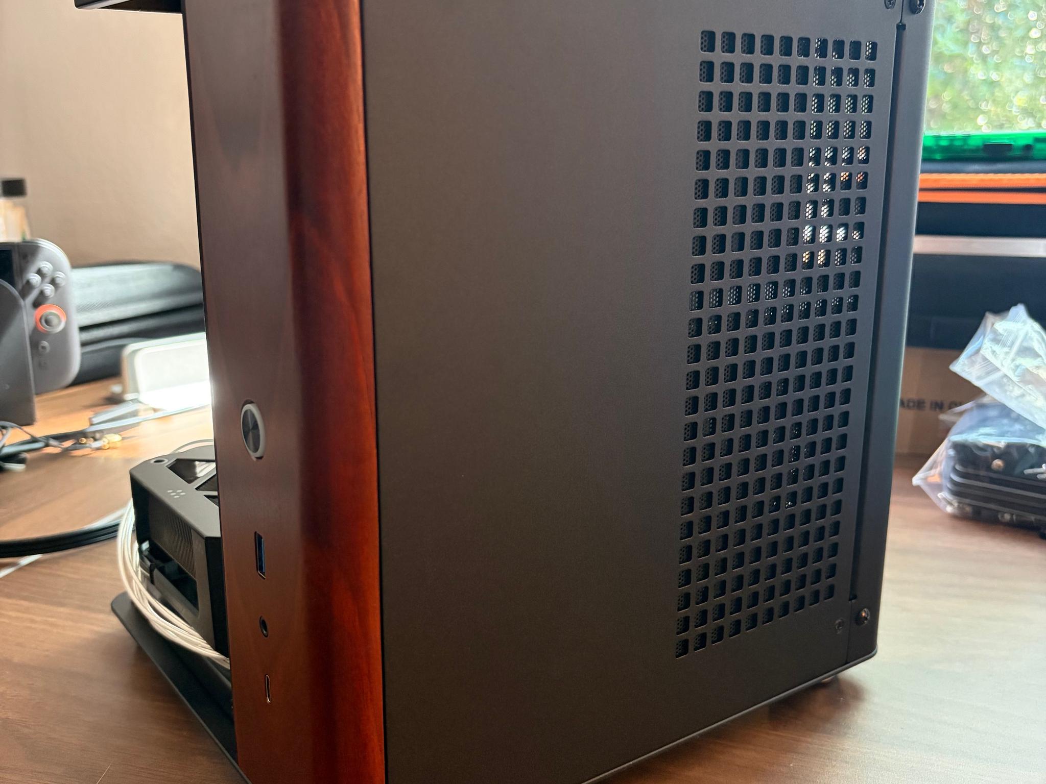 Powerful & Compact Gaming PC/Workstation: 5900x with 64GB RAM