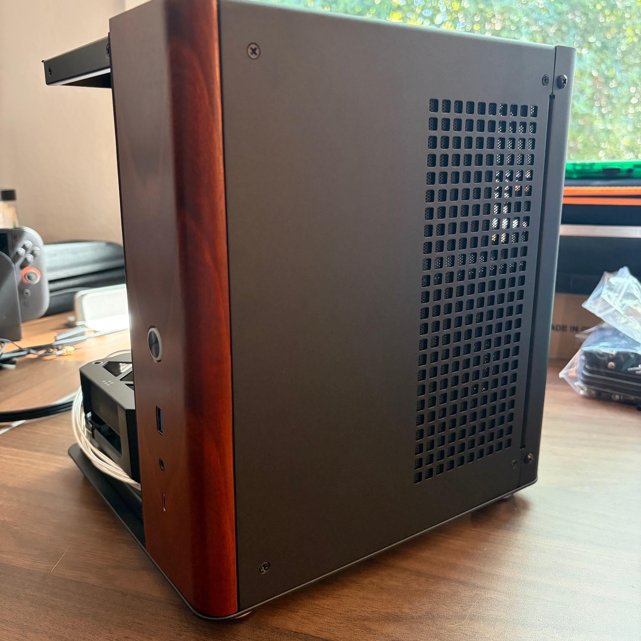 Powerful & Compact Gaming PC/Workstation: 5900x with 64GB RAM