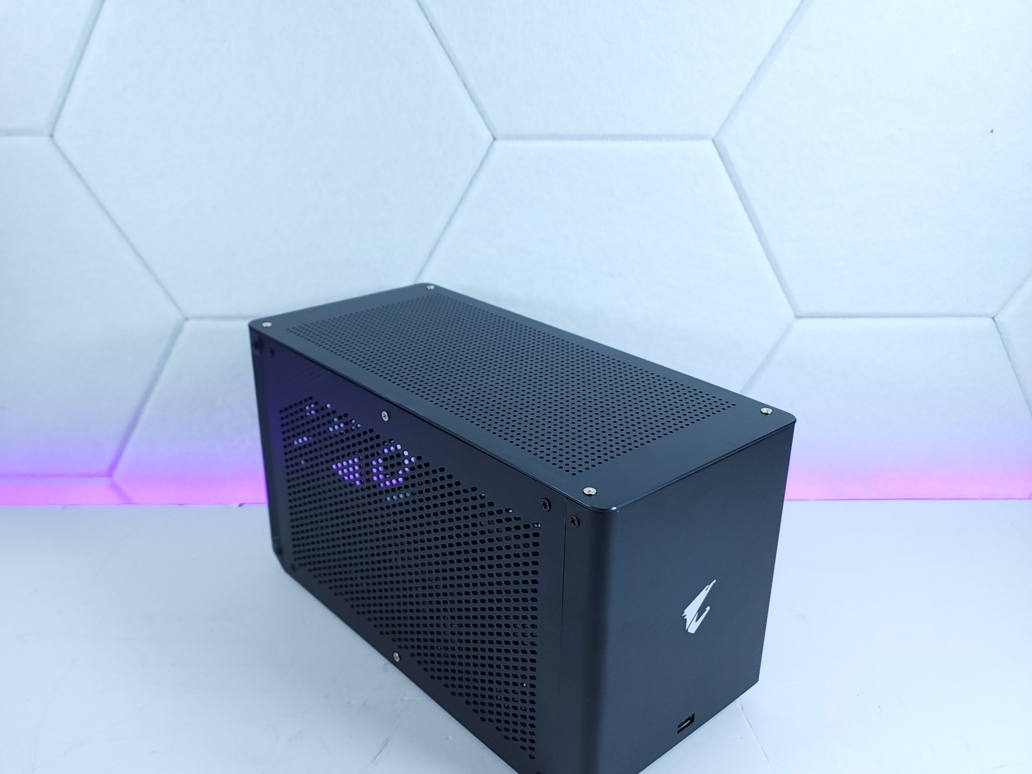 Gigabyte Aorus Gaming External GPU BOX - No GPU