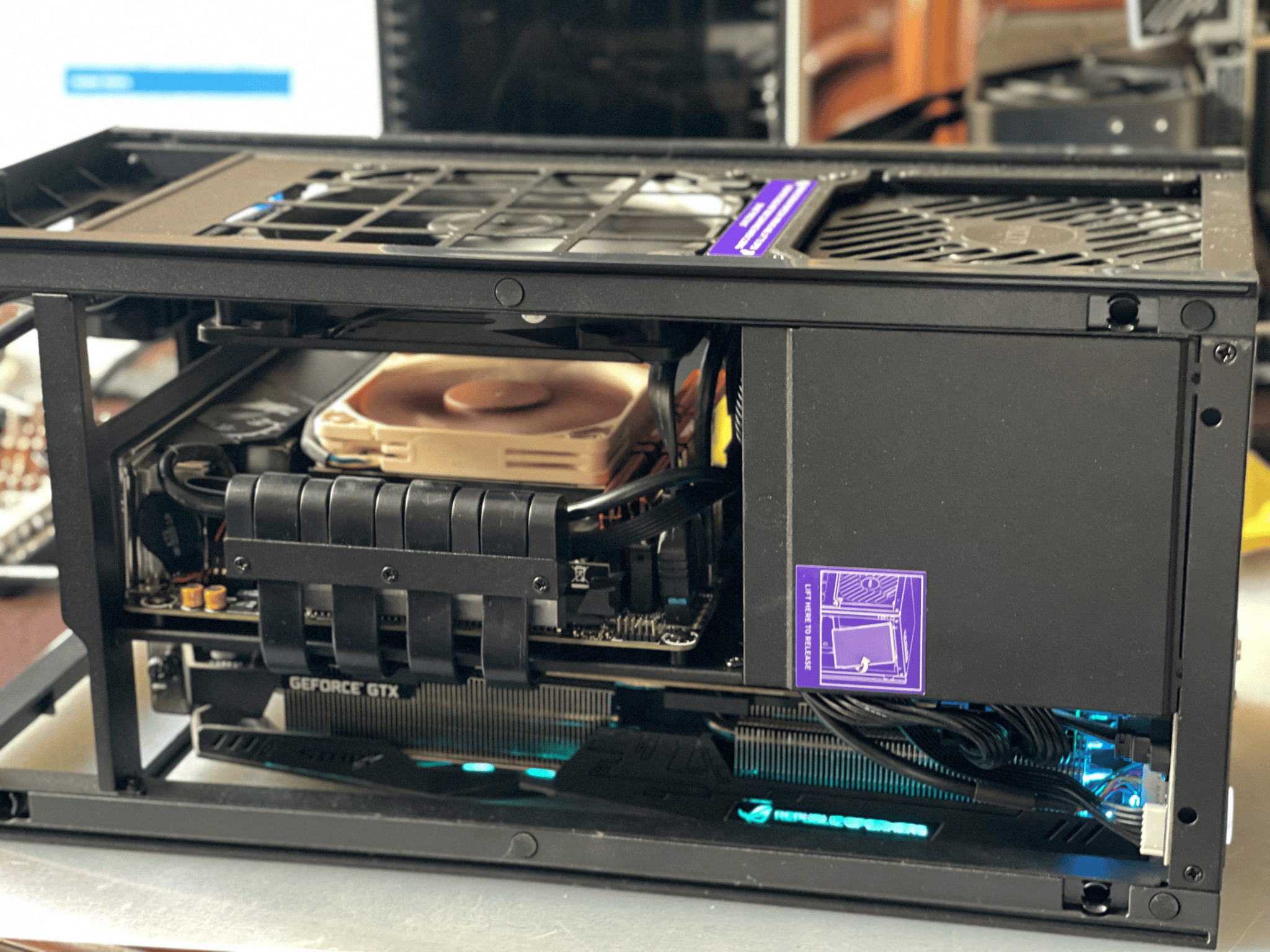 ITX Gaming PC: 1080Ti Strix, 10700K, H1, 16GB, 1TB, Wi-Fi 6