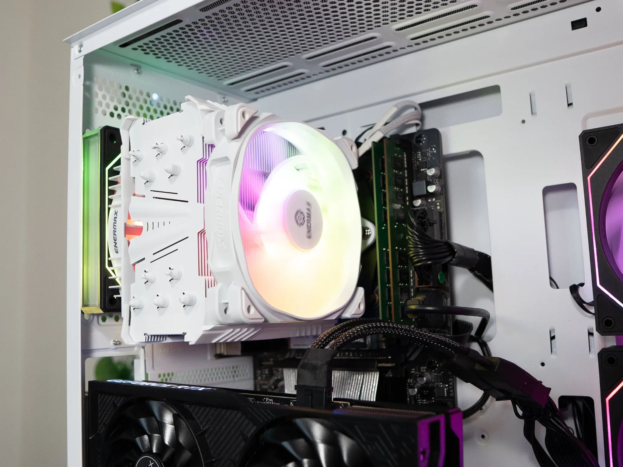 🌠🌠 | GALAX RTX 4070 Super 12GB | RYZEN 9 5900X | 32GB DDR4 RAM | 1TB M.2 SSD + 1TB HDD