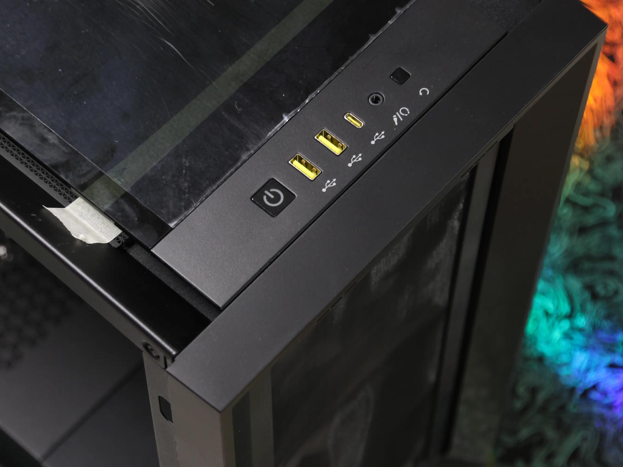 Corsair iCUE 5000X RGB Case + Corsair iCUE H150i RGB ELITE Liquid Cooler Combo