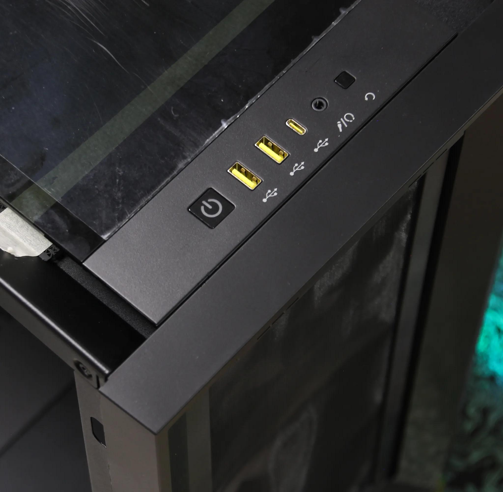 Corsair iCUE 5000X RGB Case + Corsair iCUE H150i RGB ELITE Liquid Cooler Combo