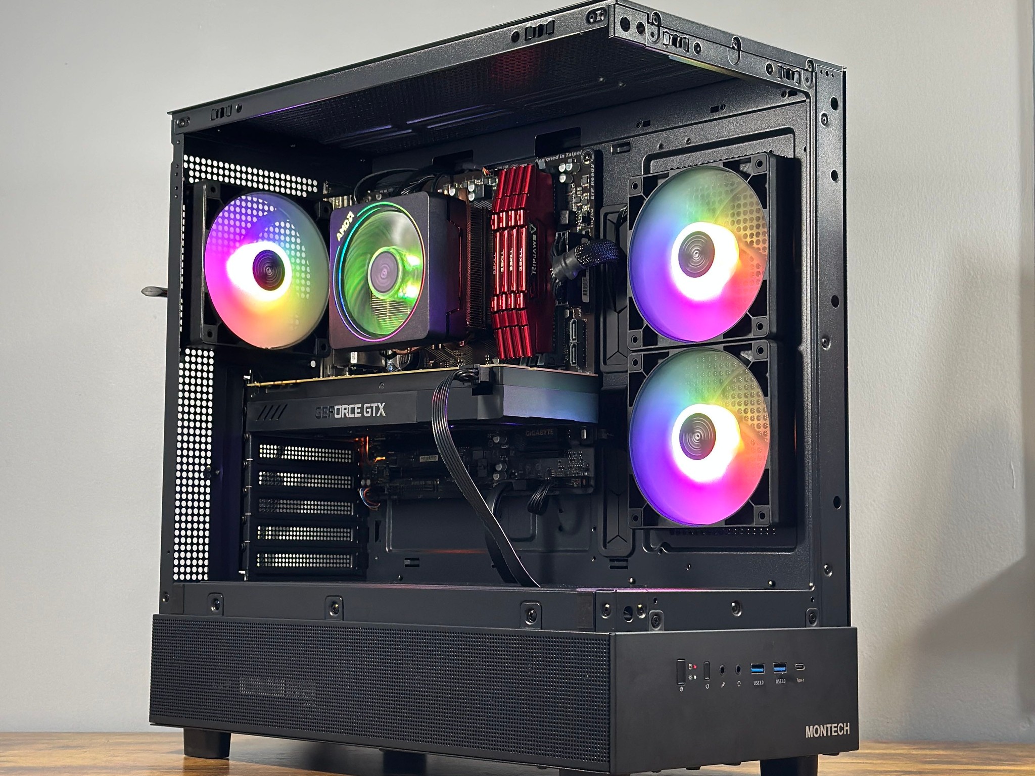 GTX 1070 8GB | Ryzen 7 2700X | 16GB DDR4 | 512GB SSD | Win11 | WIFI | 1080P Custom Gaming PC