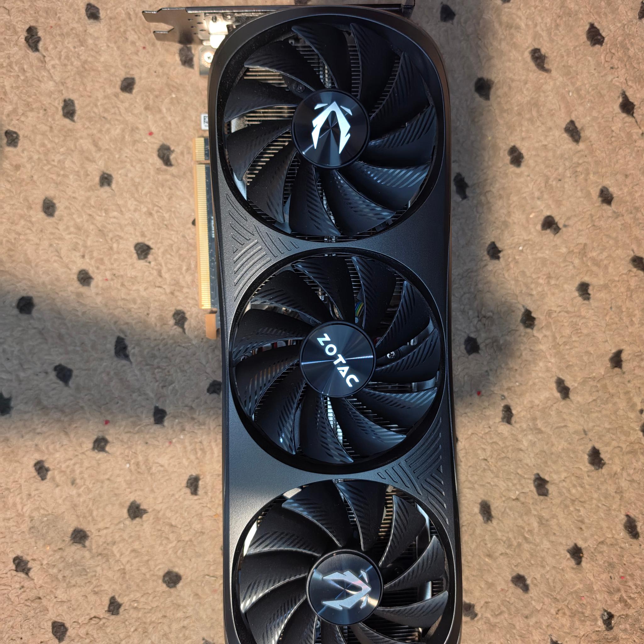 Zotac NVIDIA GeForce RTX 4080 SUPER AMP RGB Overclocked 16GB GDDR6X-Used, in good condition