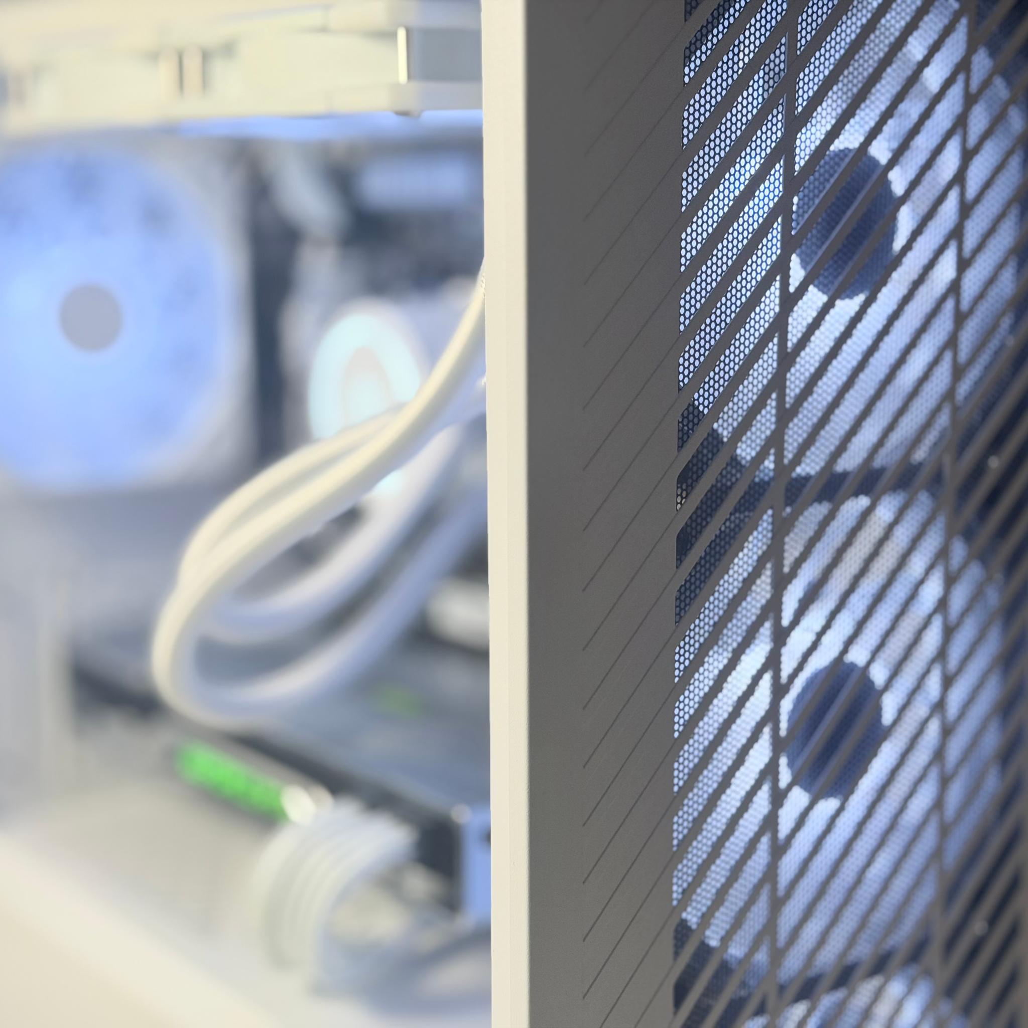 ⚪️ White RTX 2070 Super Gaming PC | Liquid Cooled