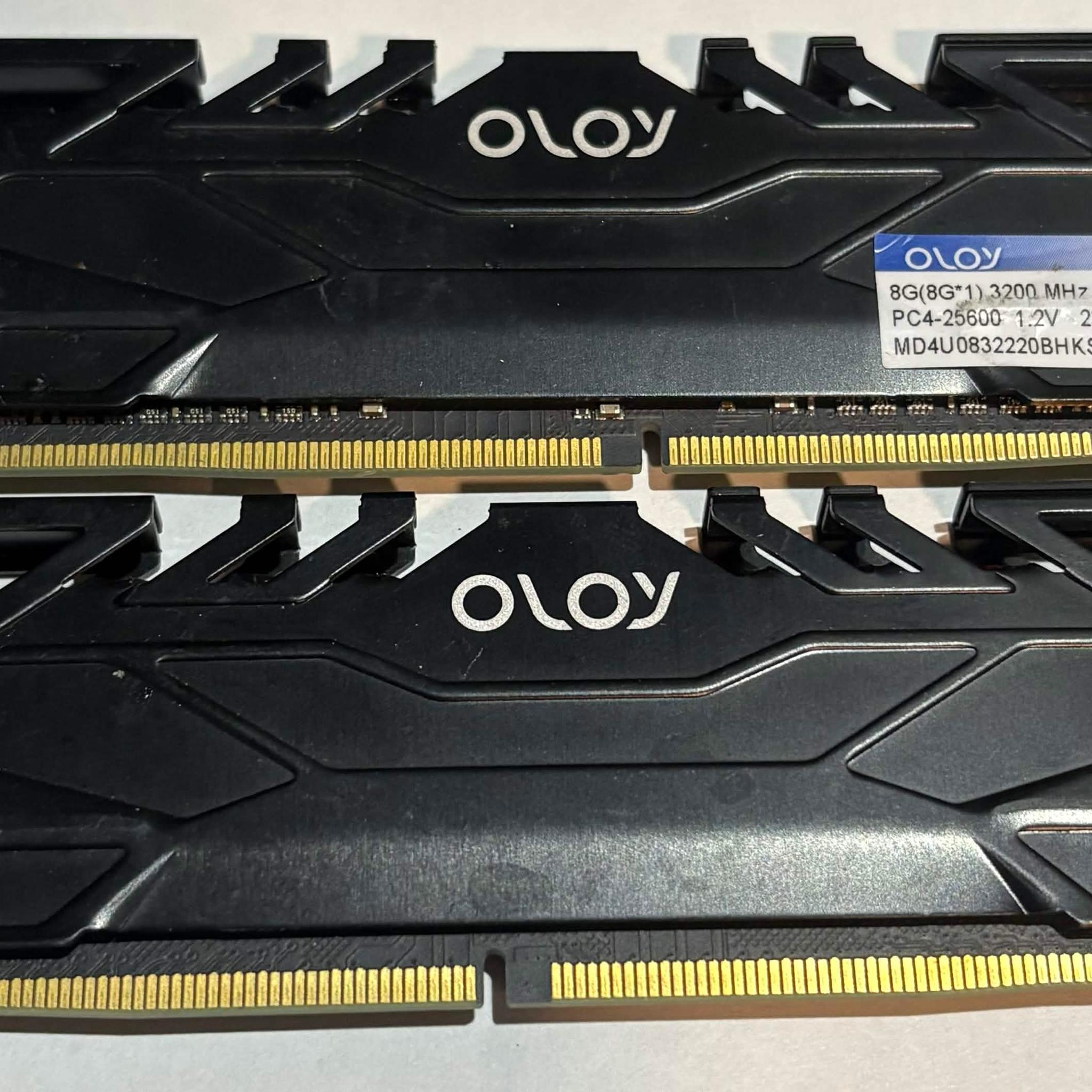 OLOy 16GB (2x8GB) DDR4 3200MHz Desktop Memory Kit | Black Heatsinks | Tested Working
