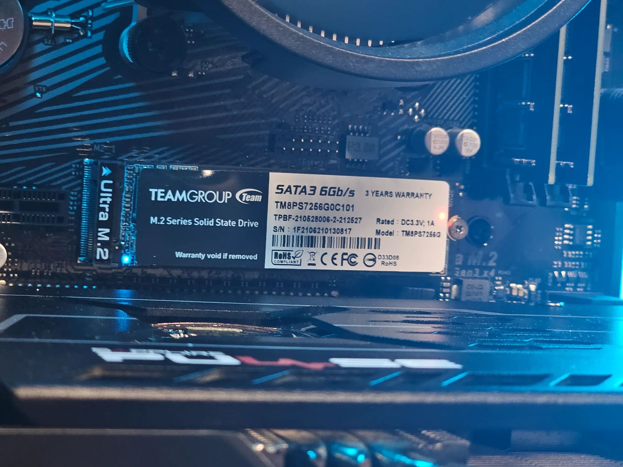 Midrange 1080p / RX 5700-XT 8GB / Ryzen 5 3600 / 16GB DDR4 / 256GB SSD + 3TB HDD