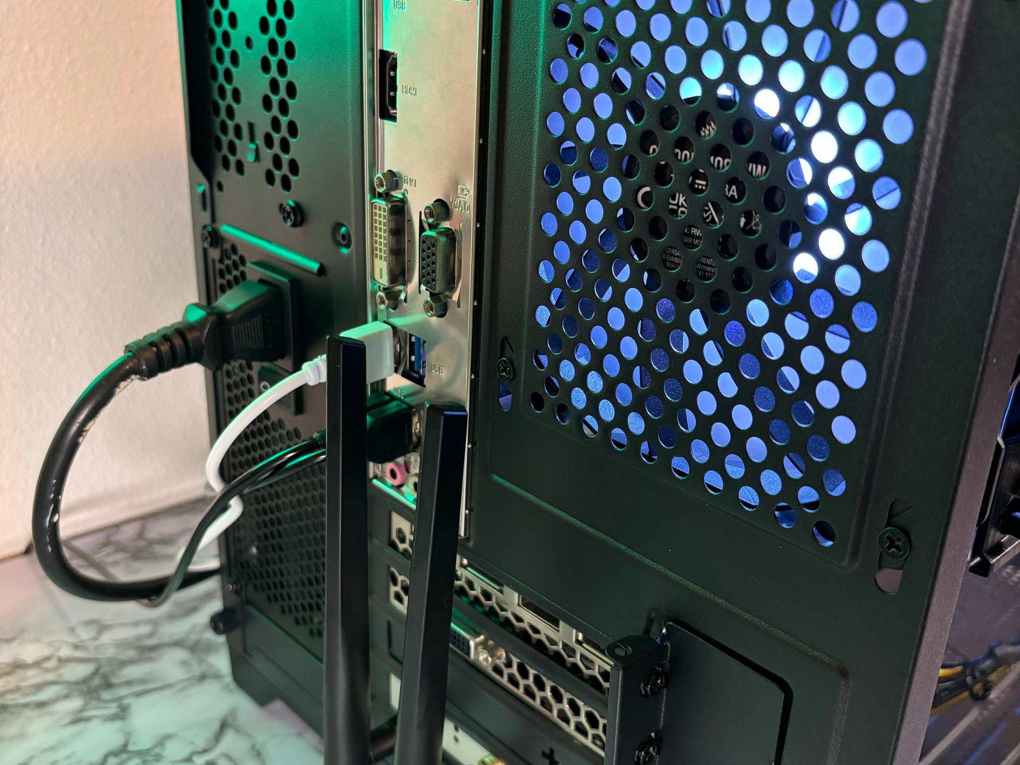 Black RGB Gaming PC | i7-4770* + GTX 1060 6GB + 16GB RAM | WiFi INCLUDED