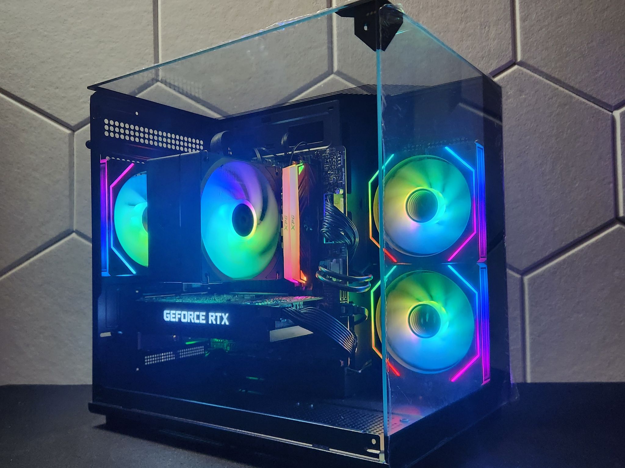 RTX 2060 | Intel I5 10400F | 16GB DDR4 | 256GB SSD + 1TB HDD | Windows 11