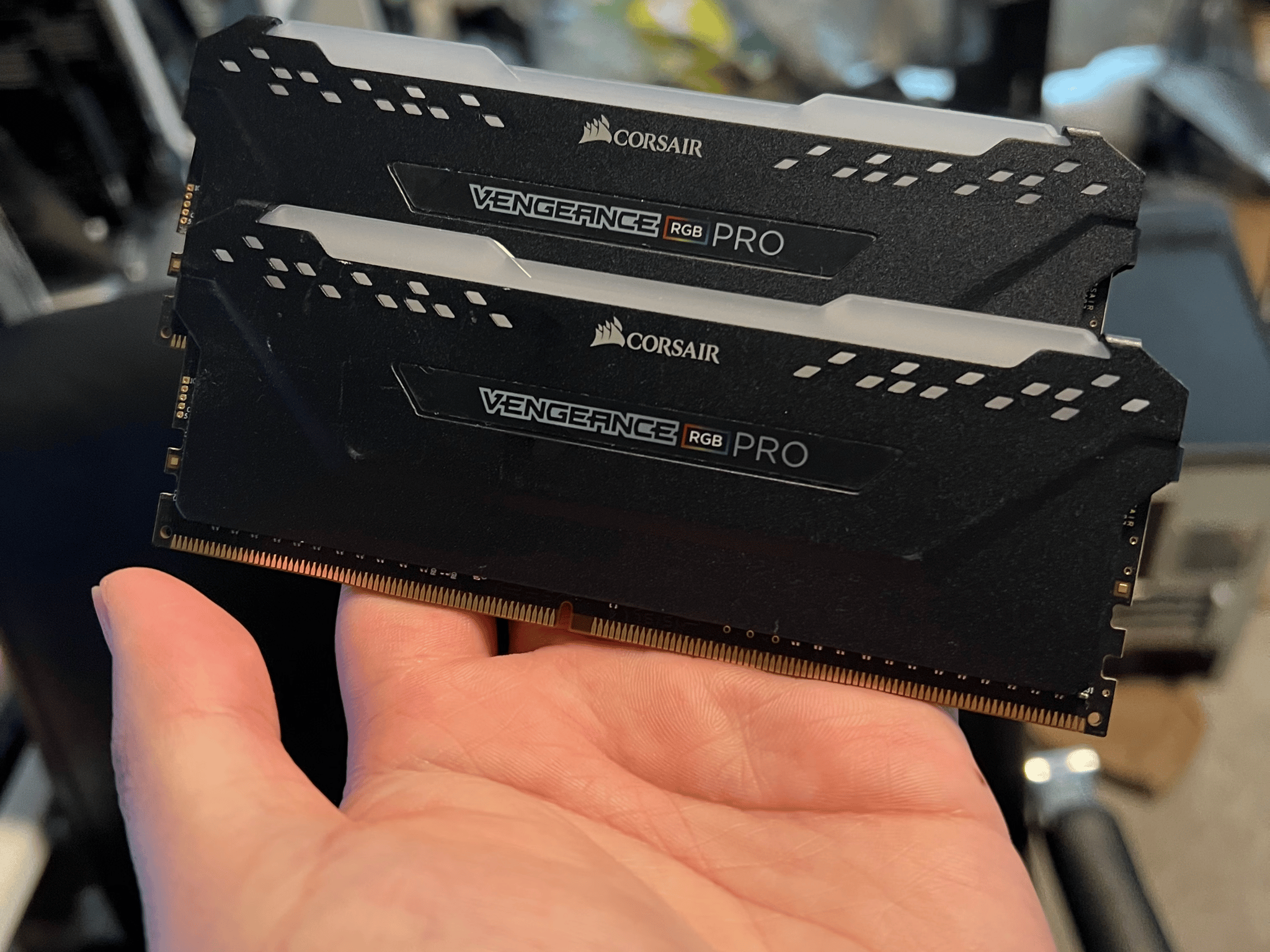 Corsair Vengeance RGB Pro 16GB (2x8gb) 3200MHz CL16 