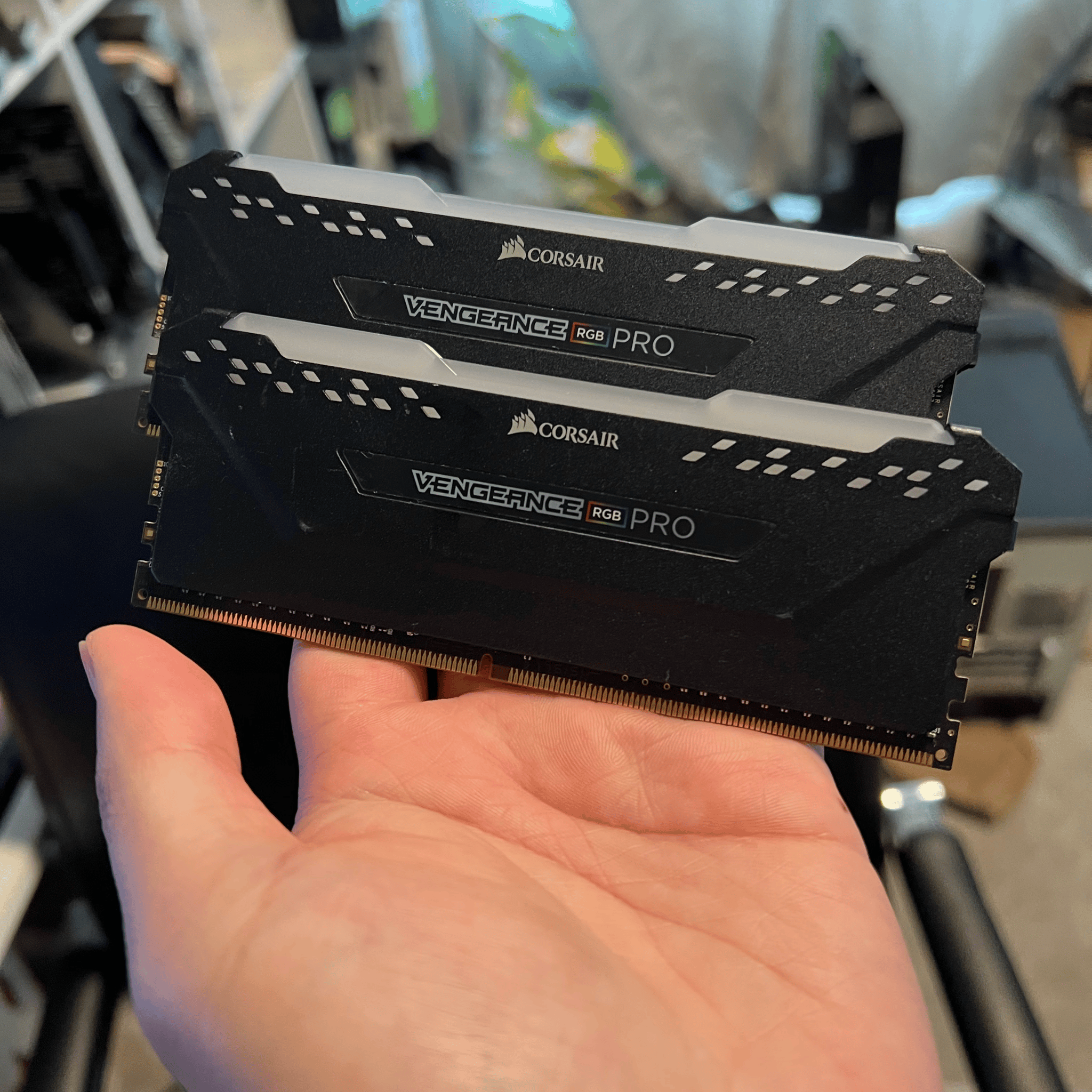 Corsair Vengeance RGB Pro 16GB (2x8gb) 3200MHz CL16 