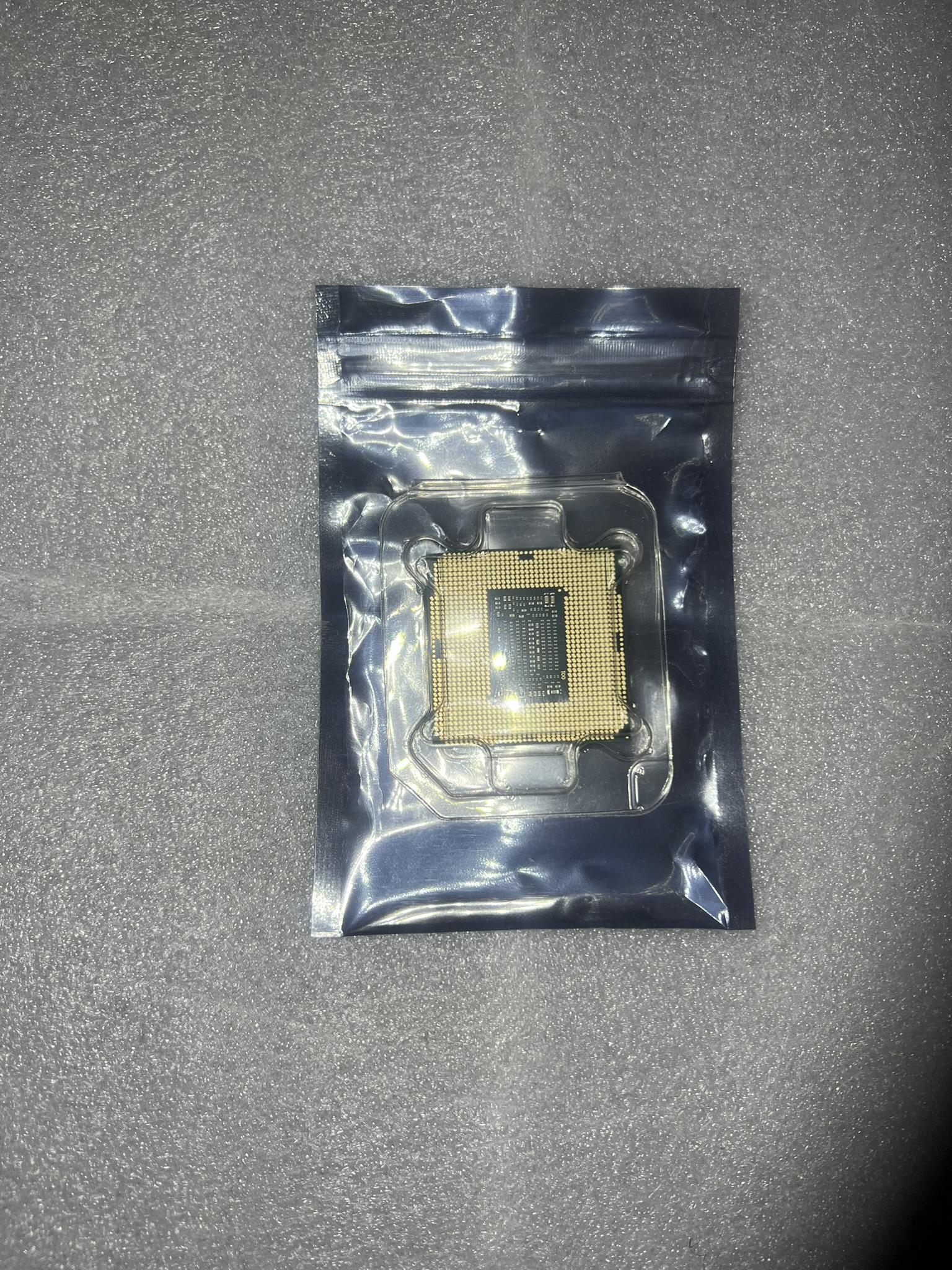 Intel i5 8400