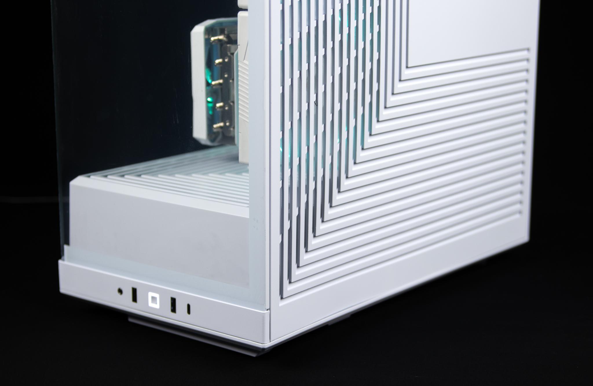 “Ghosthue” RX 7900 GRE Ryzen 7 7700 32GB Windows 11 2TB Workstation Gaming PC