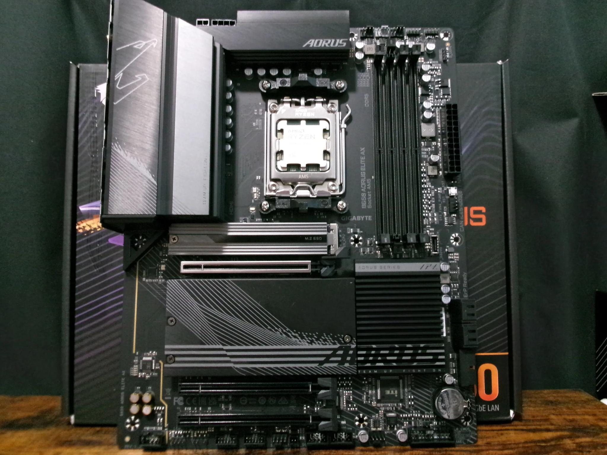 Ryzen 7600 + Aorus B650