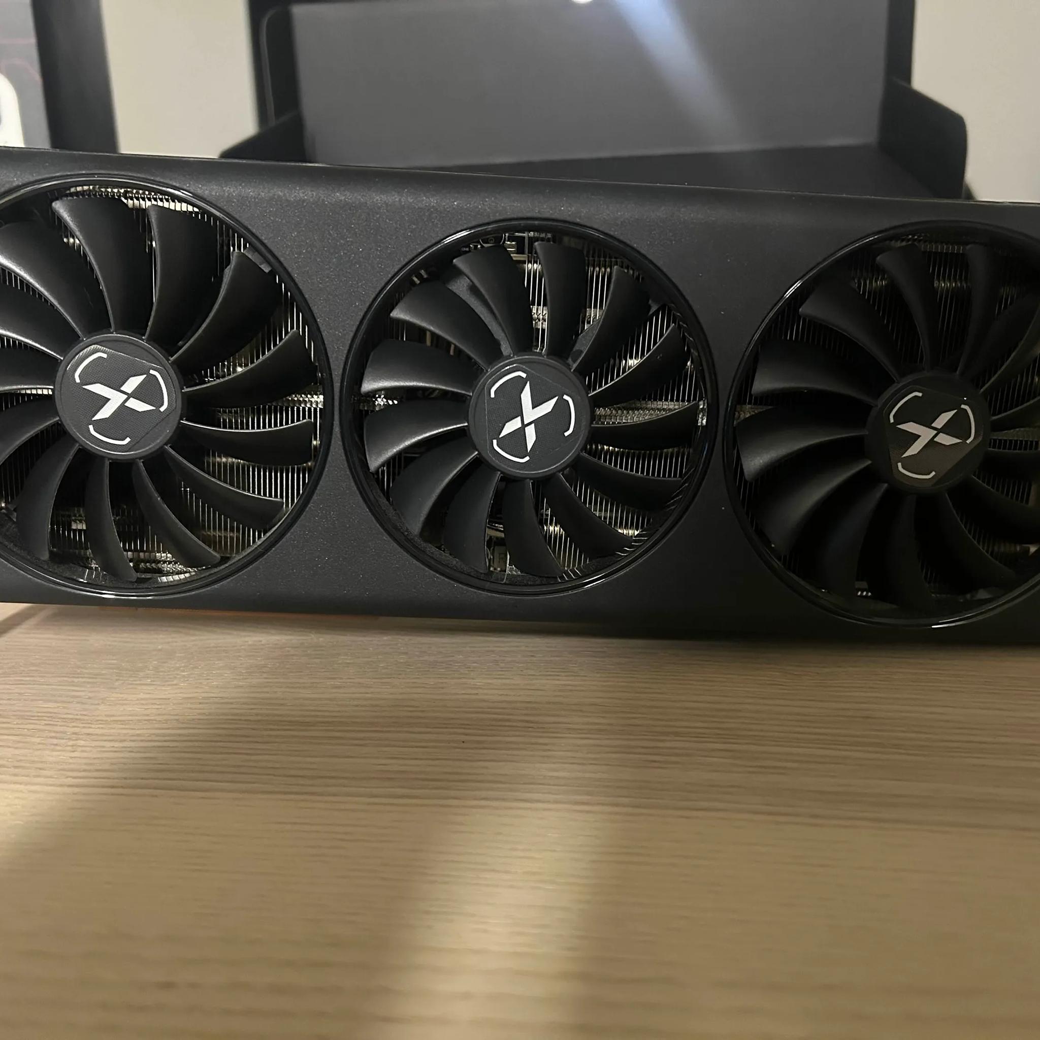 XFX SPEEDSTER SWFT319 Radeon RX 6800 CORE 16GB