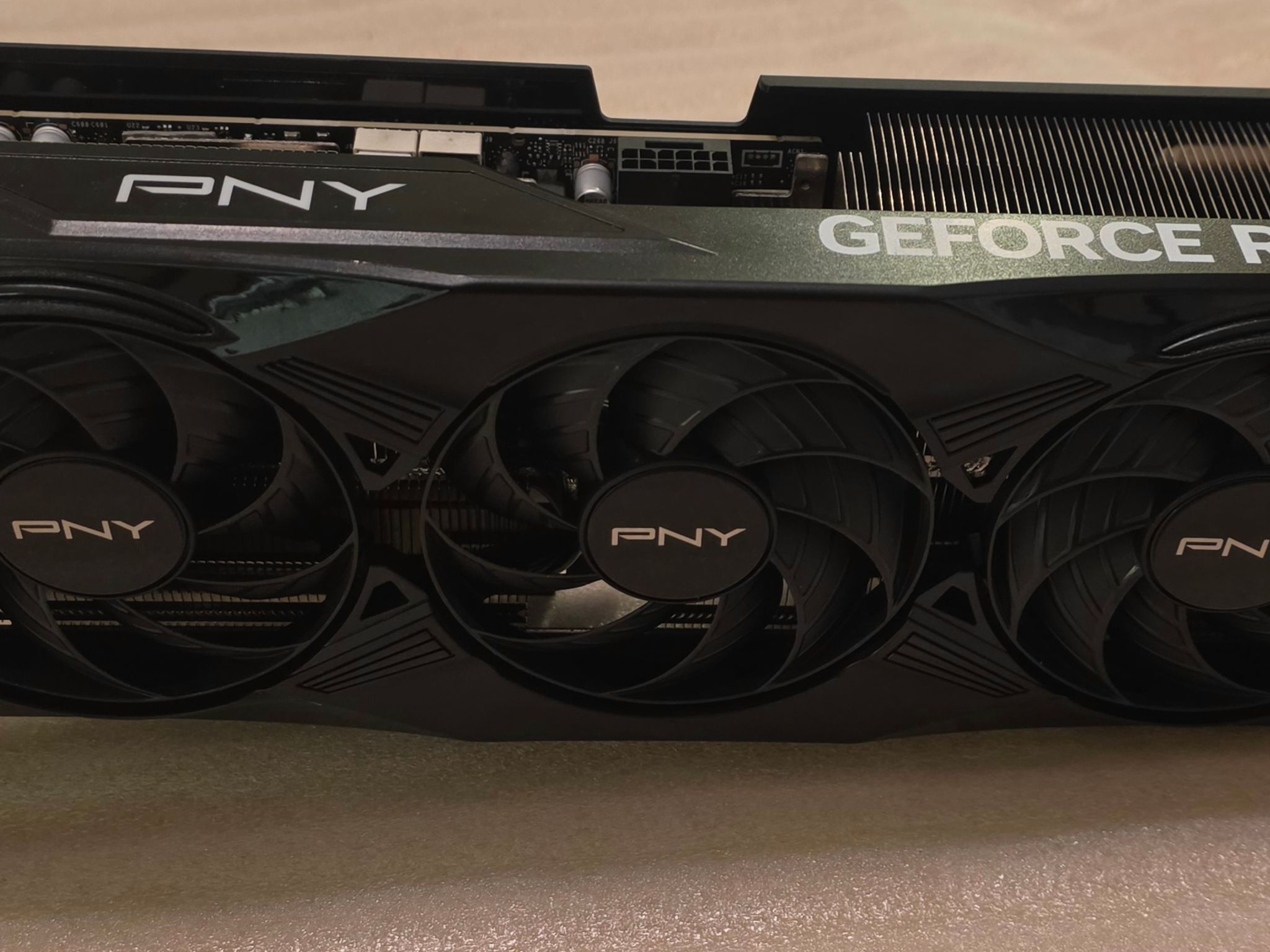 PNY GeForce RTX 5070 Ti OC Triple Fan