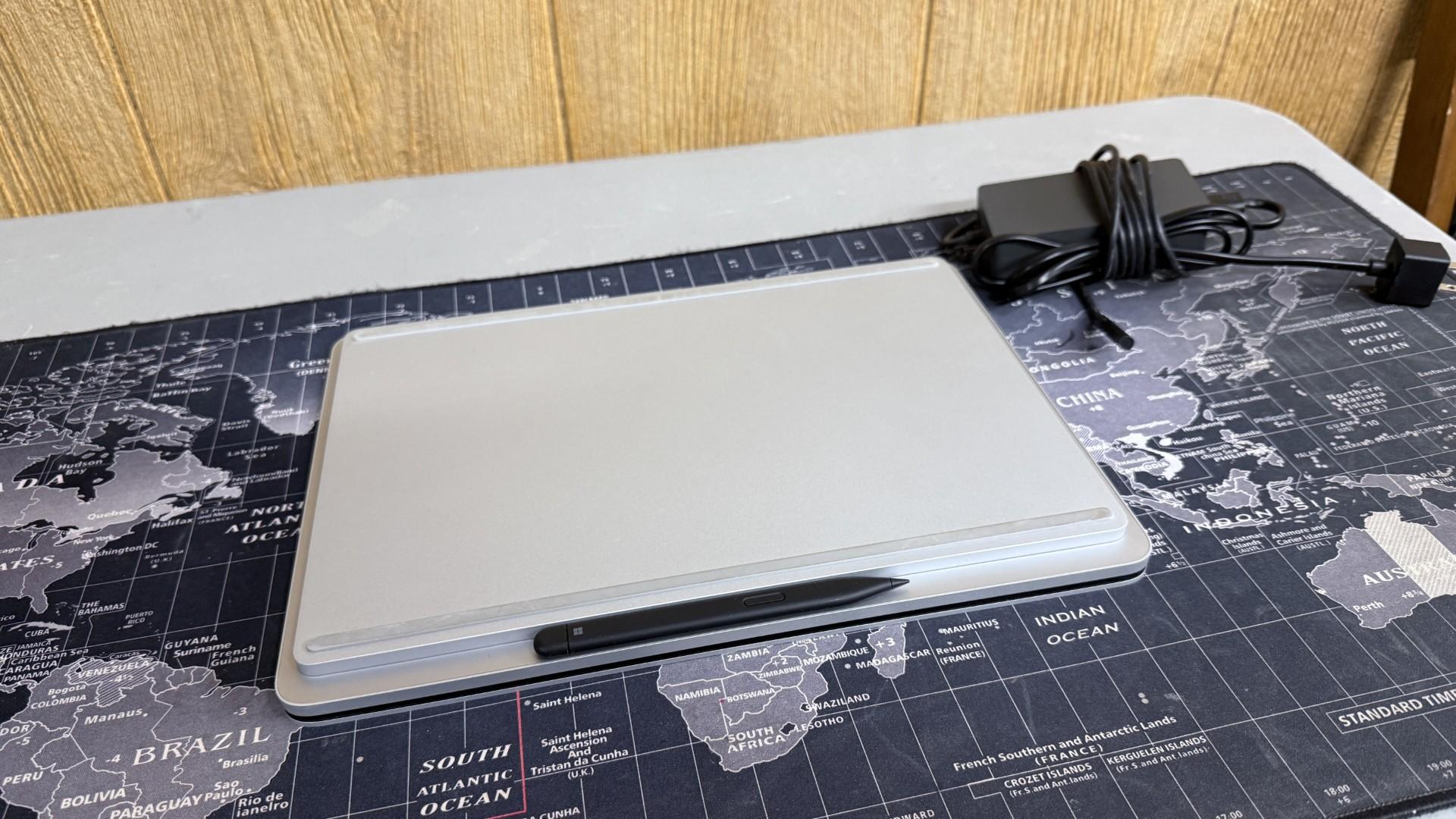 Microsoft Surface Laptop Studio - 32GB, 1TB, RTX 3050TI 4GB - 127 watt charger, MS Stylus included!