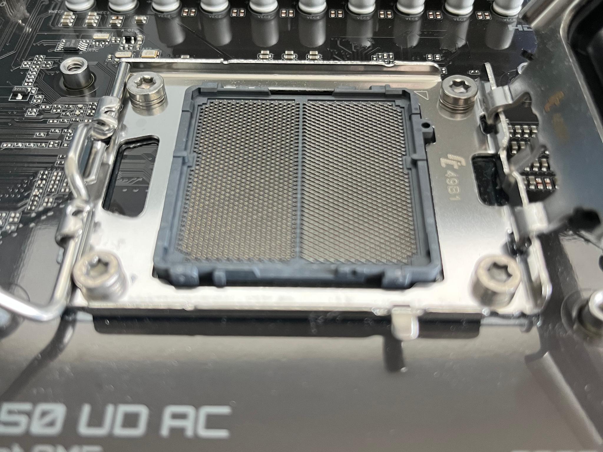 GIGABYTE B650 UD AC - Image 3